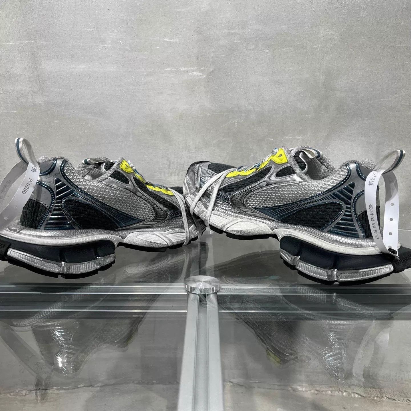 Balenciaga Silver Athletic Sneakers with Yellow Accents Size 9 Size US 9 / EU 42 - 5 Thumbnail