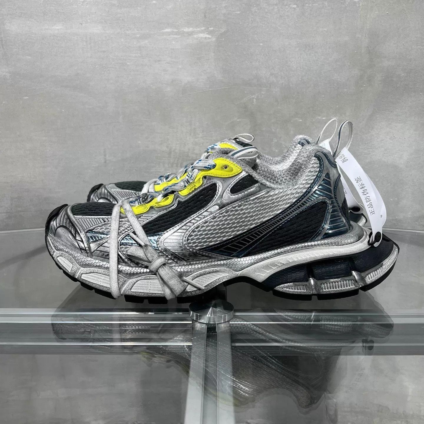 Balenciaga Silver Athletic Sneakers with Yellow Accents Size 9 Size US 9 / EU 42 - 3 Thumbnail