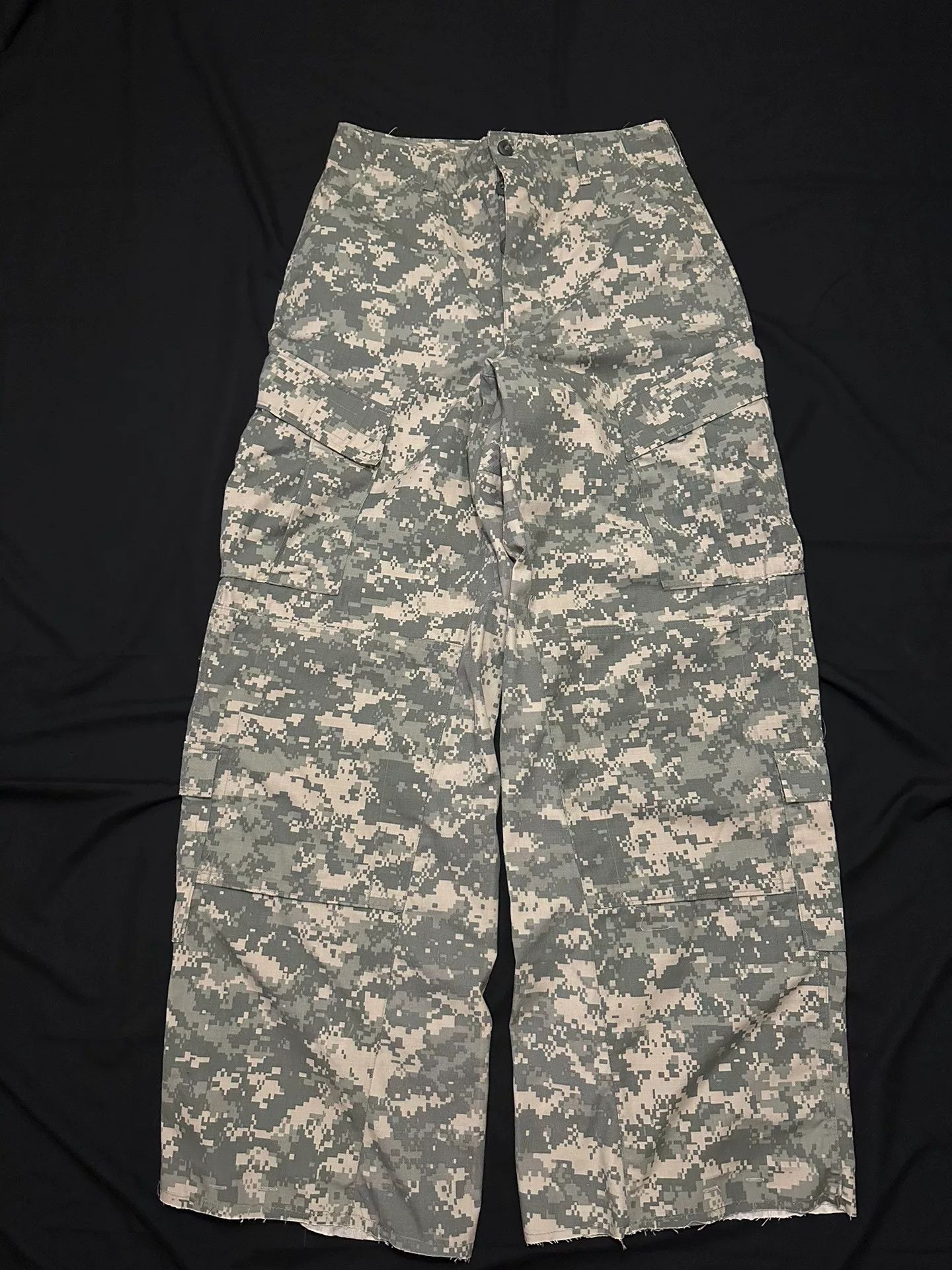 Vintage Vintage Digital Camo Wide-Leg Remake Pants Size US 31 - 2 Thumbnail