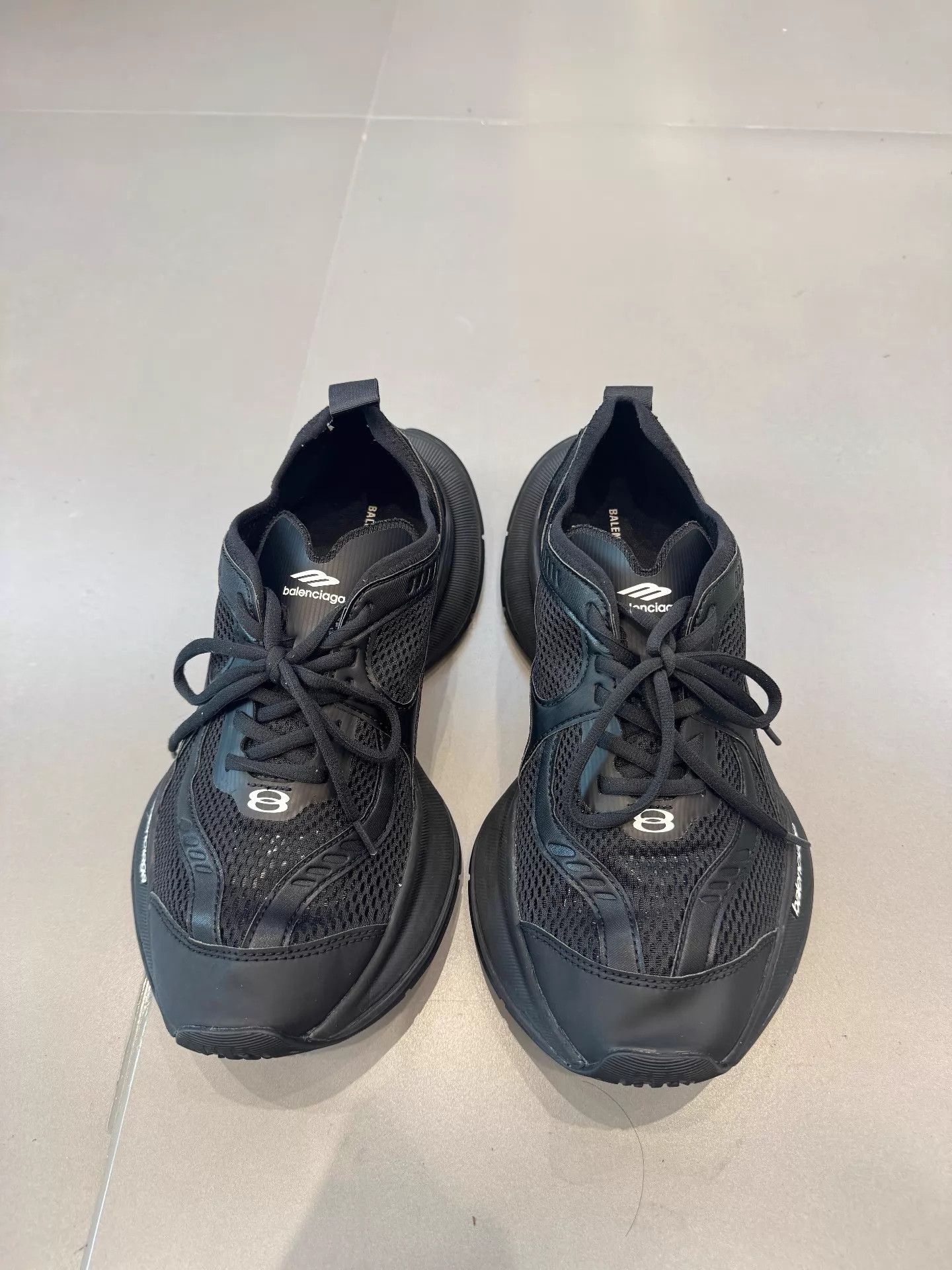 Balenciaga Black Low-Top Sneakers Size 8 Size US 8 / EU 41 - 2 Thumbnail
