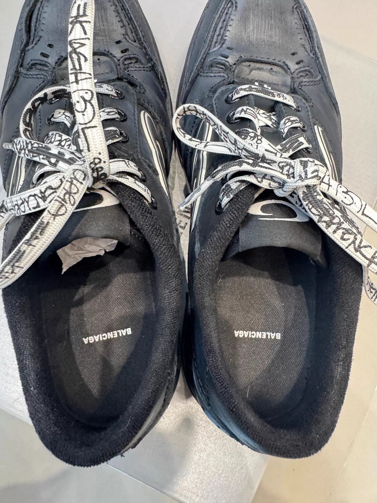 Balenciaga Black Low-Top Sneakers with Printed Laces Size US 8 / EU 41 - 4 Thumbnail