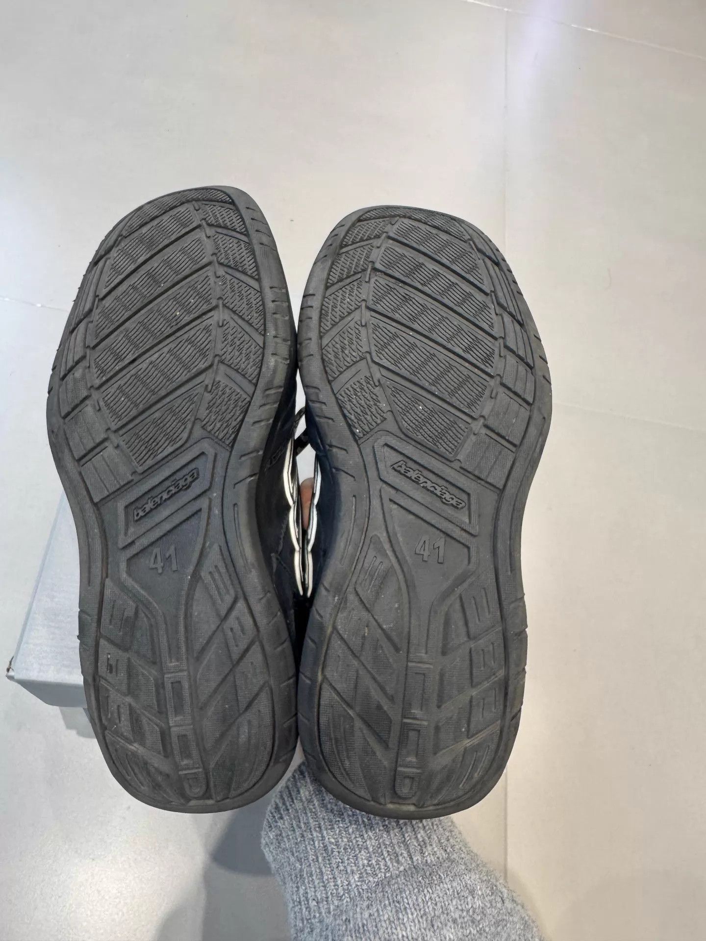 Balenciaga Black Low-Top Sneakers with Printed Laces Size US 8 / EU 41 - 5 Thumbnail