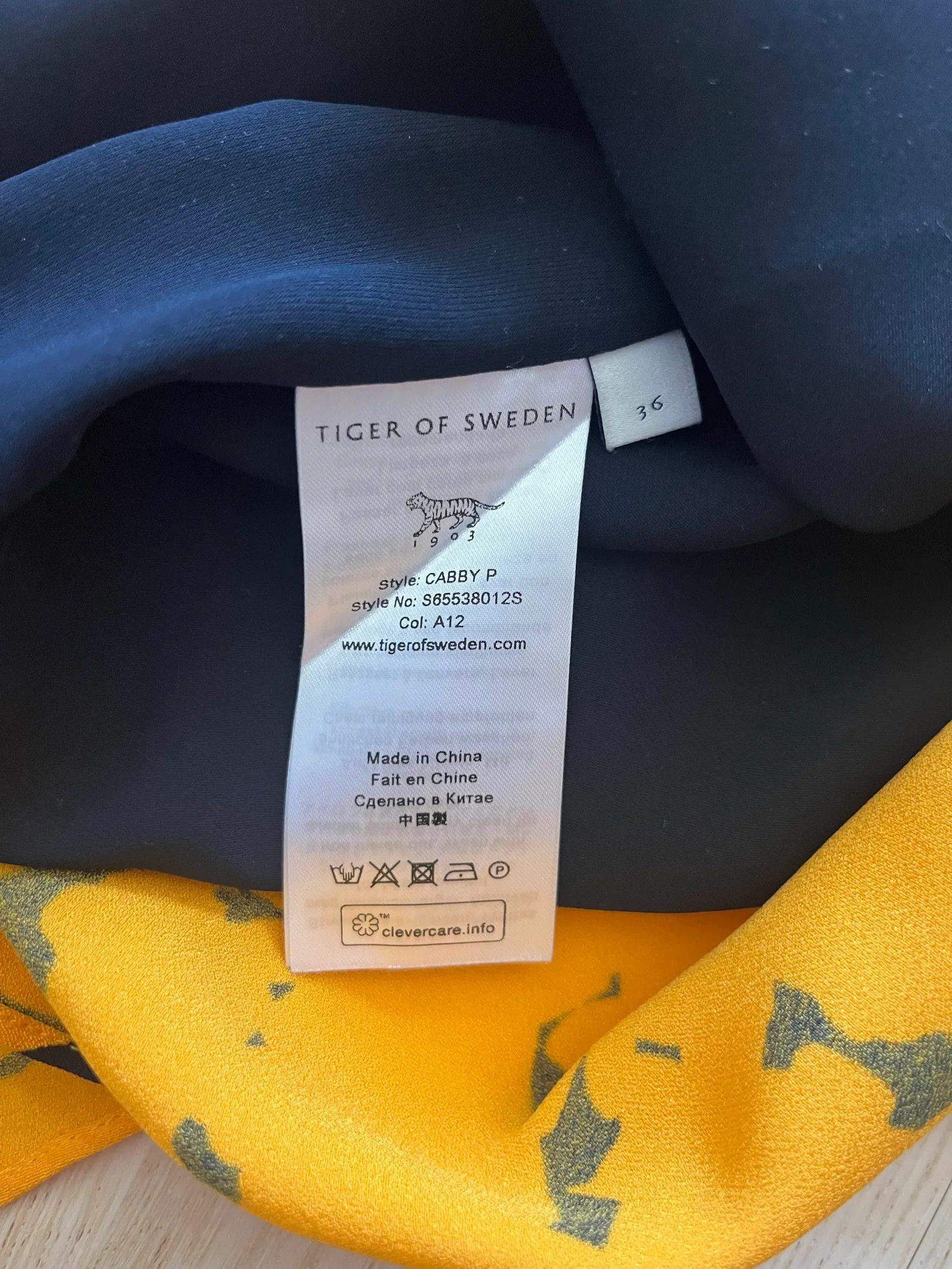 Tiger of Sweden Tiger of Sweden Cabby P Skirt Size 26" / US 2 / IT 38 - 4 Thumbnail