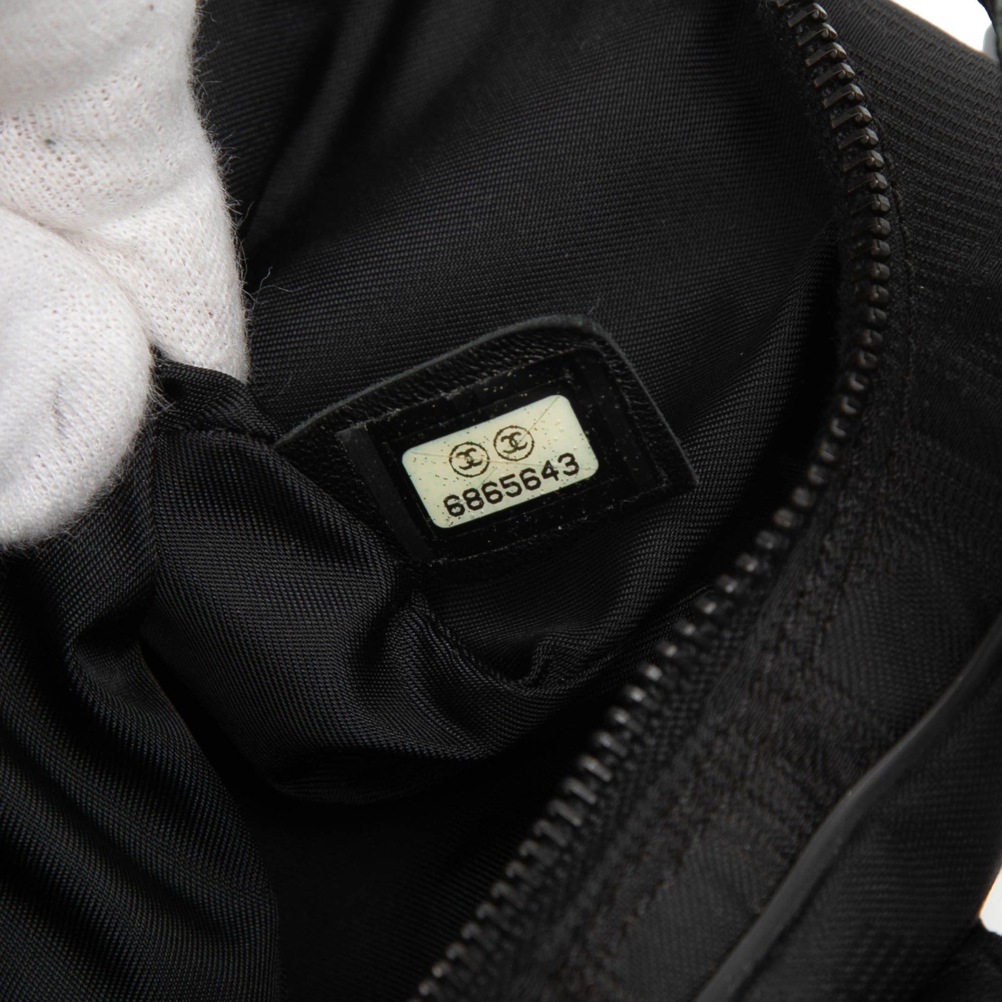 Chanel New Travel Line Nylon Vanity Bag Size ONE SIZE - 6 Thumbnail