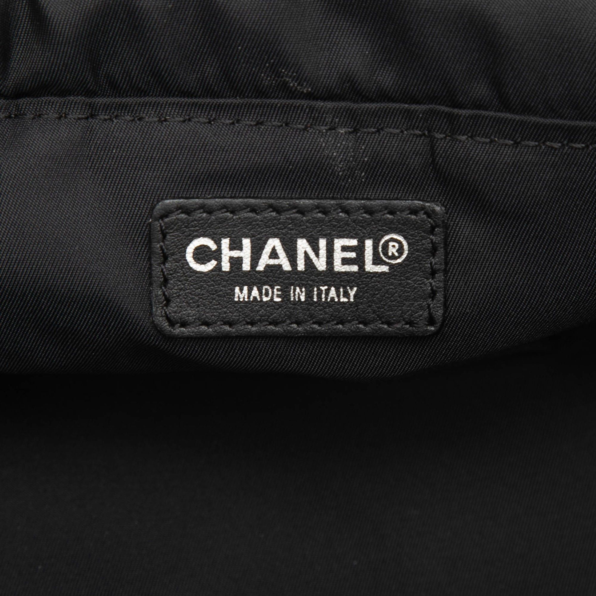 Chanel New Travel Line Nylon Vanity Bag Size ONE SIZE - 5 Thumbnail