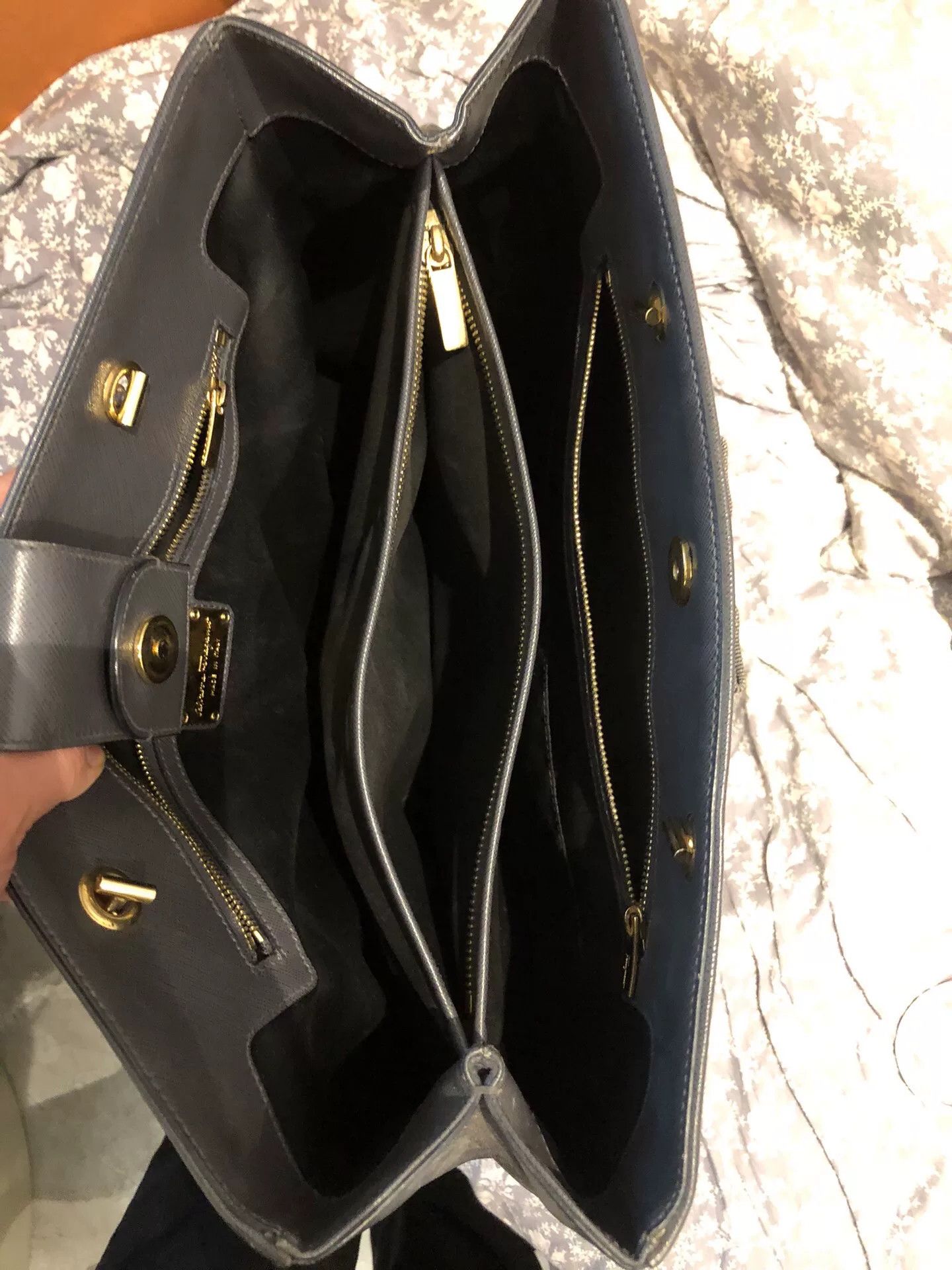 Salvatore Ferragamo Ferragamo Bow Chain Handbag Size ONE SIZE - 5 Thumbnail