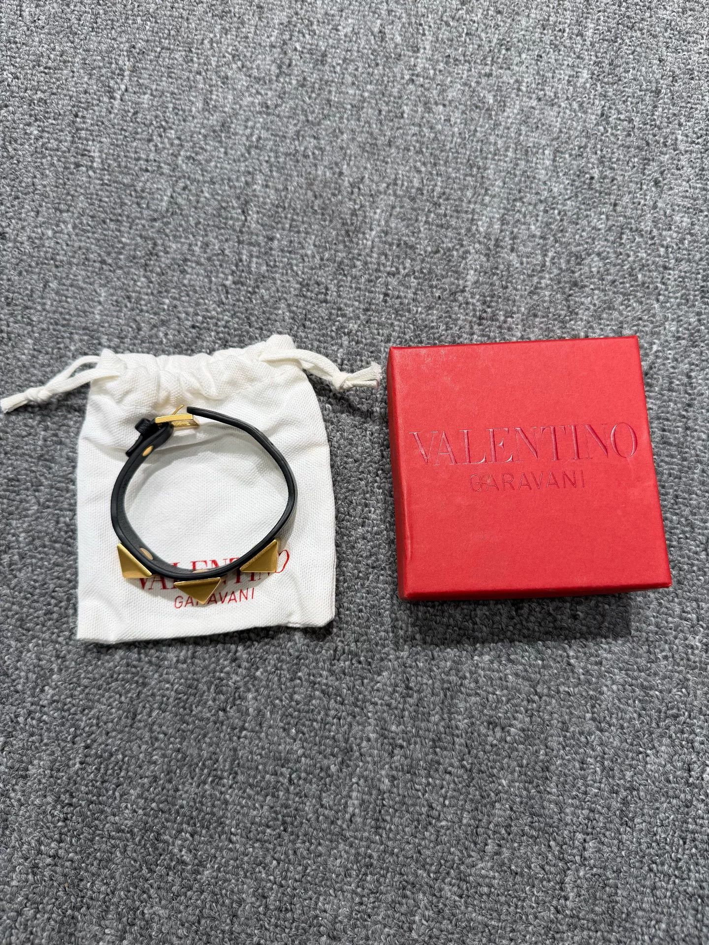 Valentino Valentino Garavani New Leather Bracelet Size ONE SIZE - 3 Thumbnail
