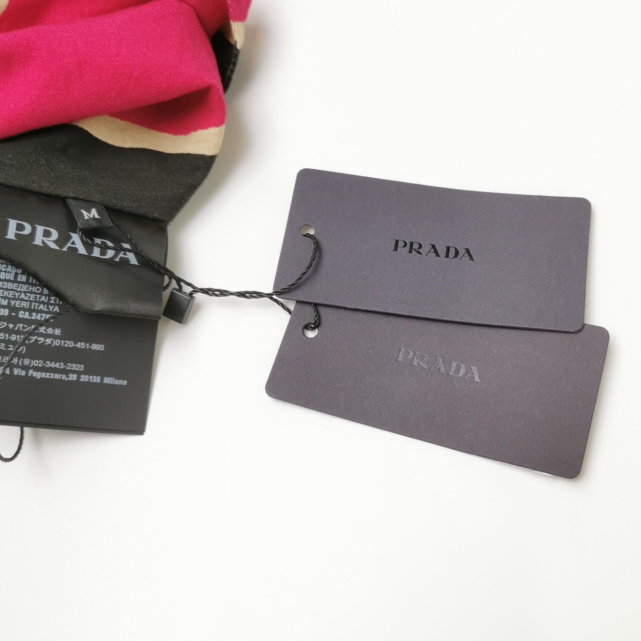 Prada Prada Solid Collared Triangle Logo Short-Sleeve Shirt M Size US M / EU 48-50 / 2 - 21 Thumbnail