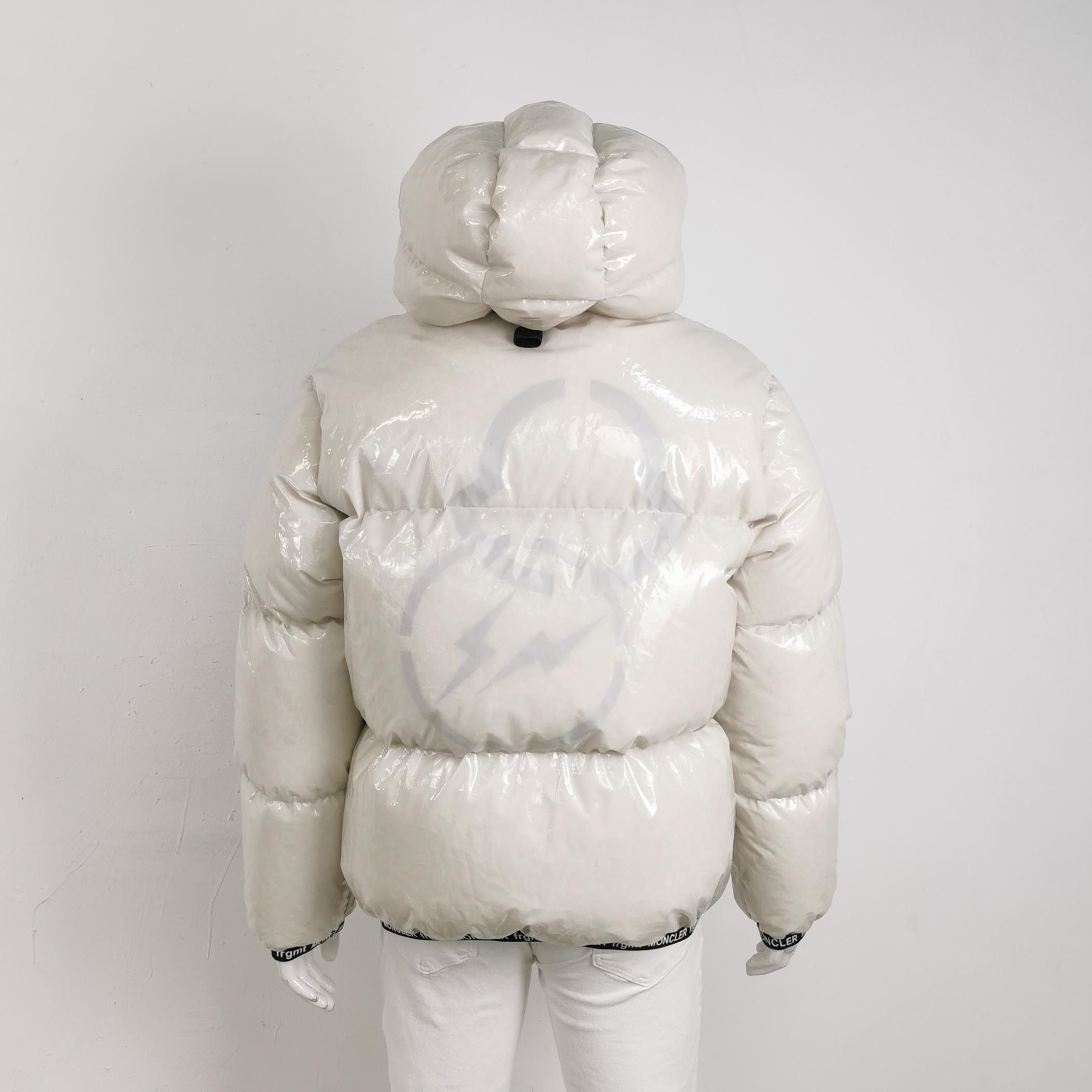 Moncler Moncler Letter Logo Hooded Down Jacket S Size US S / EU 44-46 / 1 - 4 Thumbnail