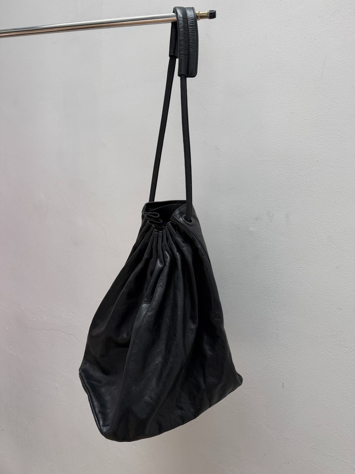 Yohji Yamamoto Yohji Yamamoto Pleated Leather Tote Size ONE SIZE - 5 Thumbnail