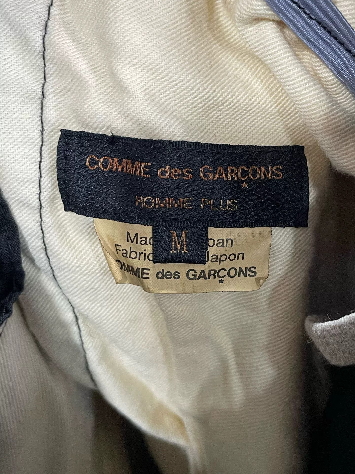 Comme des Garcons Comme des Garçons CDG Black Pleated Shorts Size 42" / US 20 - 8 Thumbnail