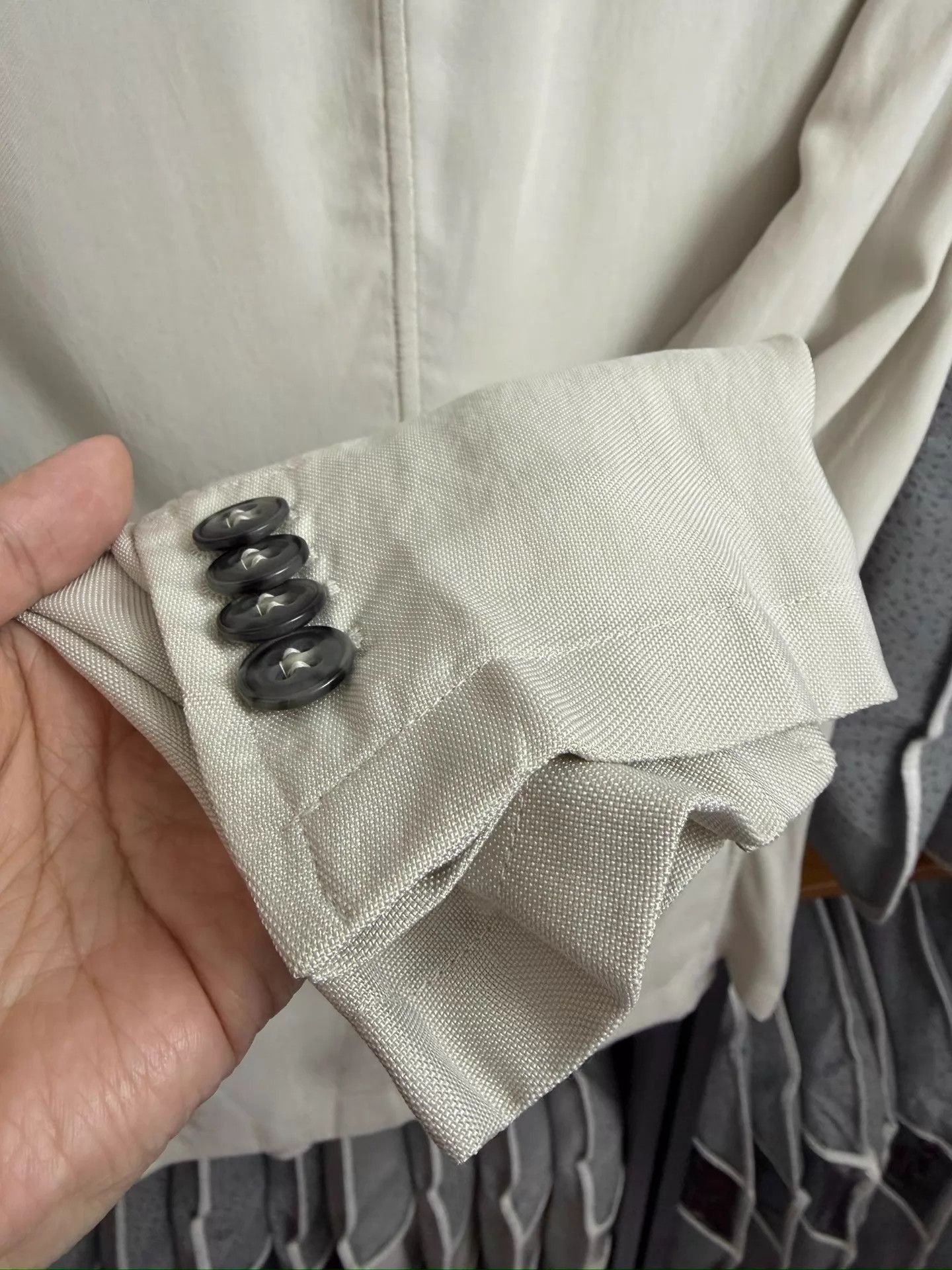 Giorgio Armani Beige Lightweight Button-Front Jacket Size US M / EU 48-50 / 2 - 5 Thumbnail