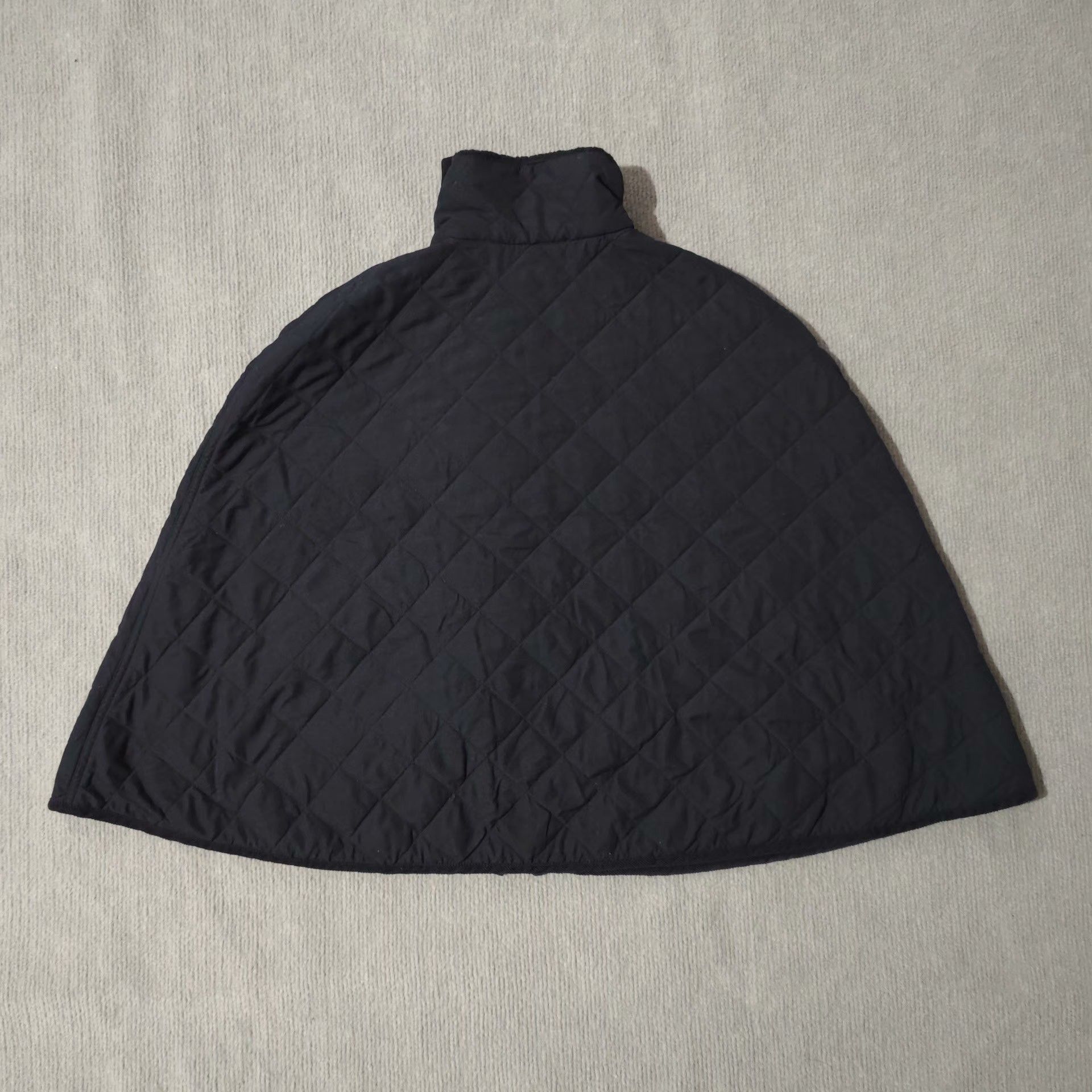 Ralph Lauren Ralph Lauren Vintage Lobster Clasp Cape Size ONE SIZE - 2 Thumbnail