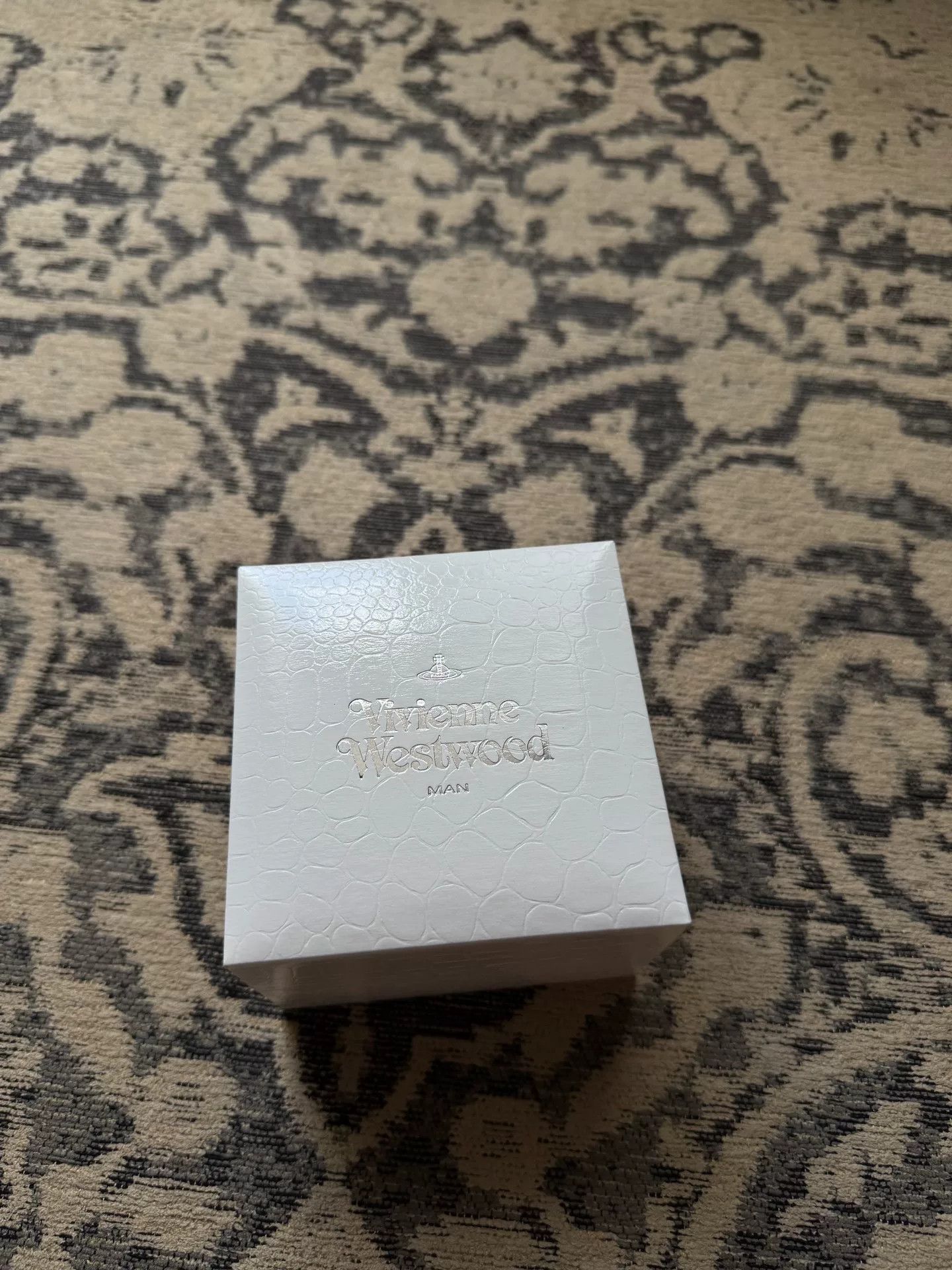 Vivienne Westwood Vivienne Westwood Elvis Silver Engraved Watch Size ONE SIZE - 6 Thumbnail