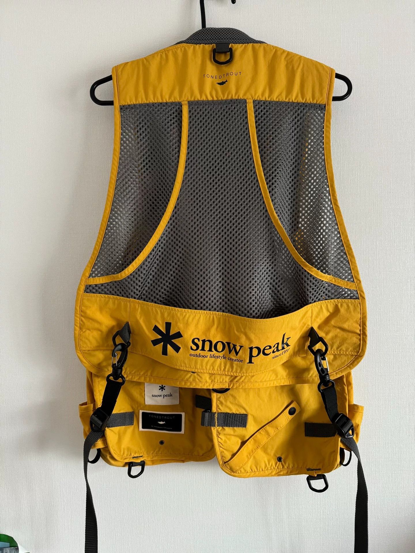 Snow Peak Snow Peak Tonedtrout Collaboration Vest Size US M / EU 48-50 / 2 - 2 Thumbnail