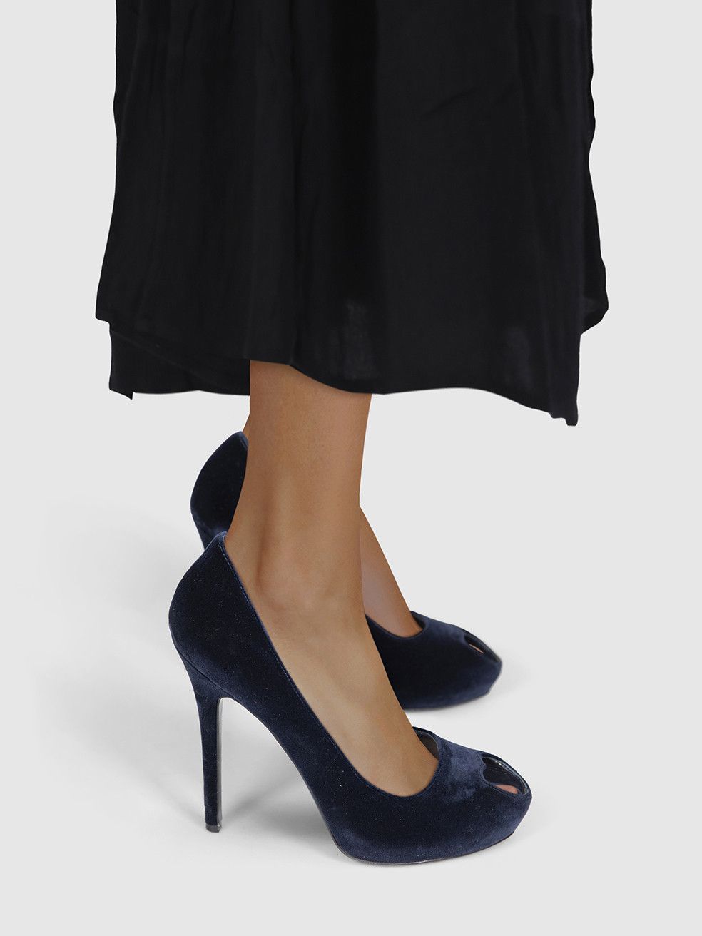Alexander McQueen Navy Velvet Peep Toe Heels Size US 10 / IT 40 - 2 Thumbnail
