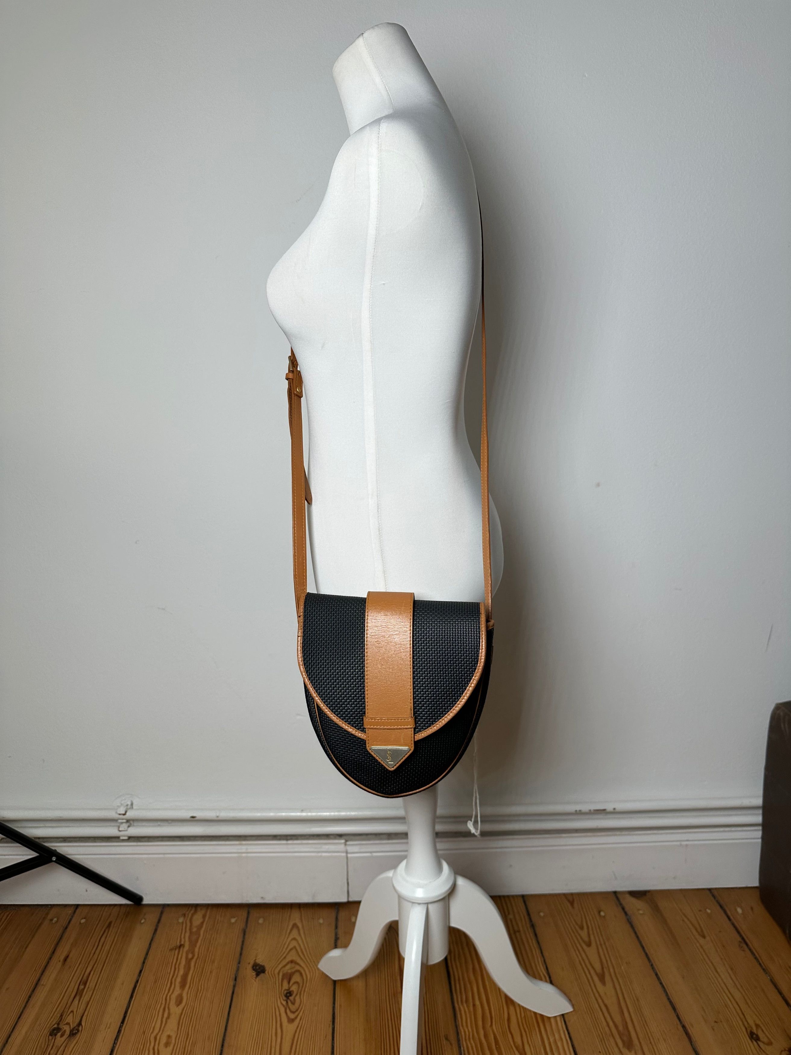 Other Vintage Yves Saint Laurent Leather Canvas Crossbody Bag Blac Size ONE SIZE - 5 Thumbnail