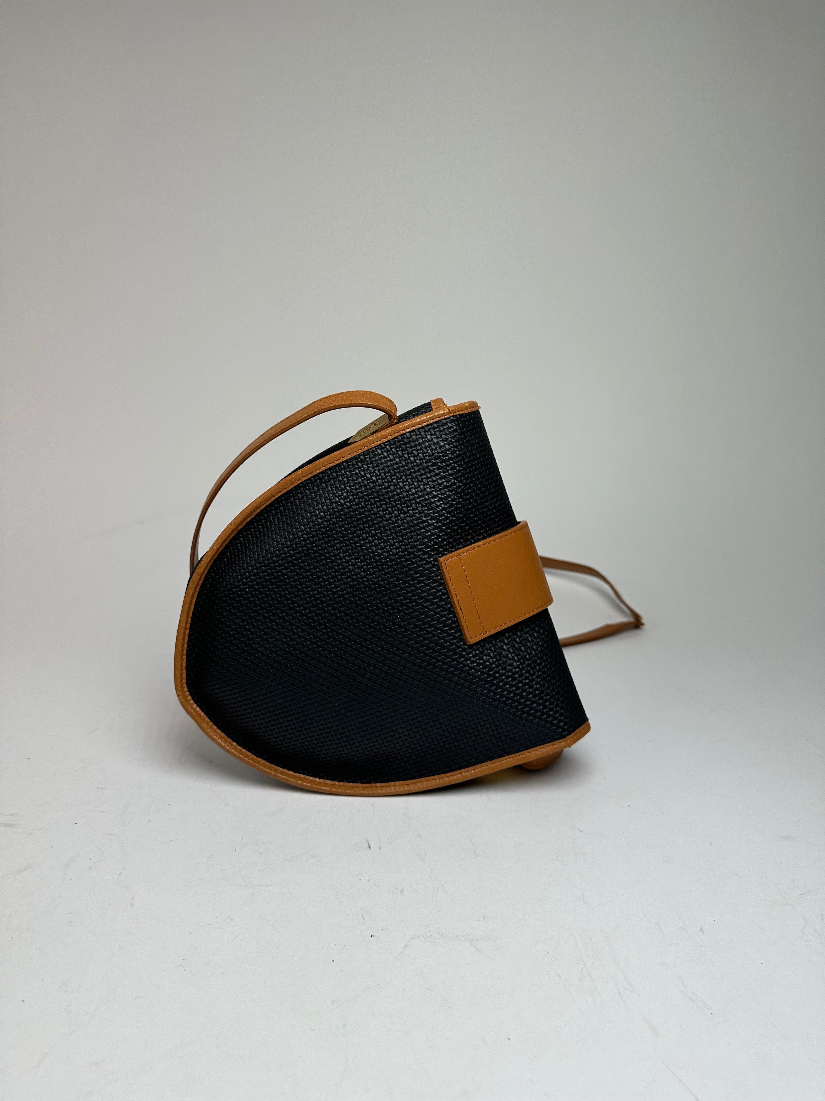Other Vintage Yves Saint Laurent Leather Canvas Crossbody Bag Blac Size ONE SIZE - 2 Thumbnail