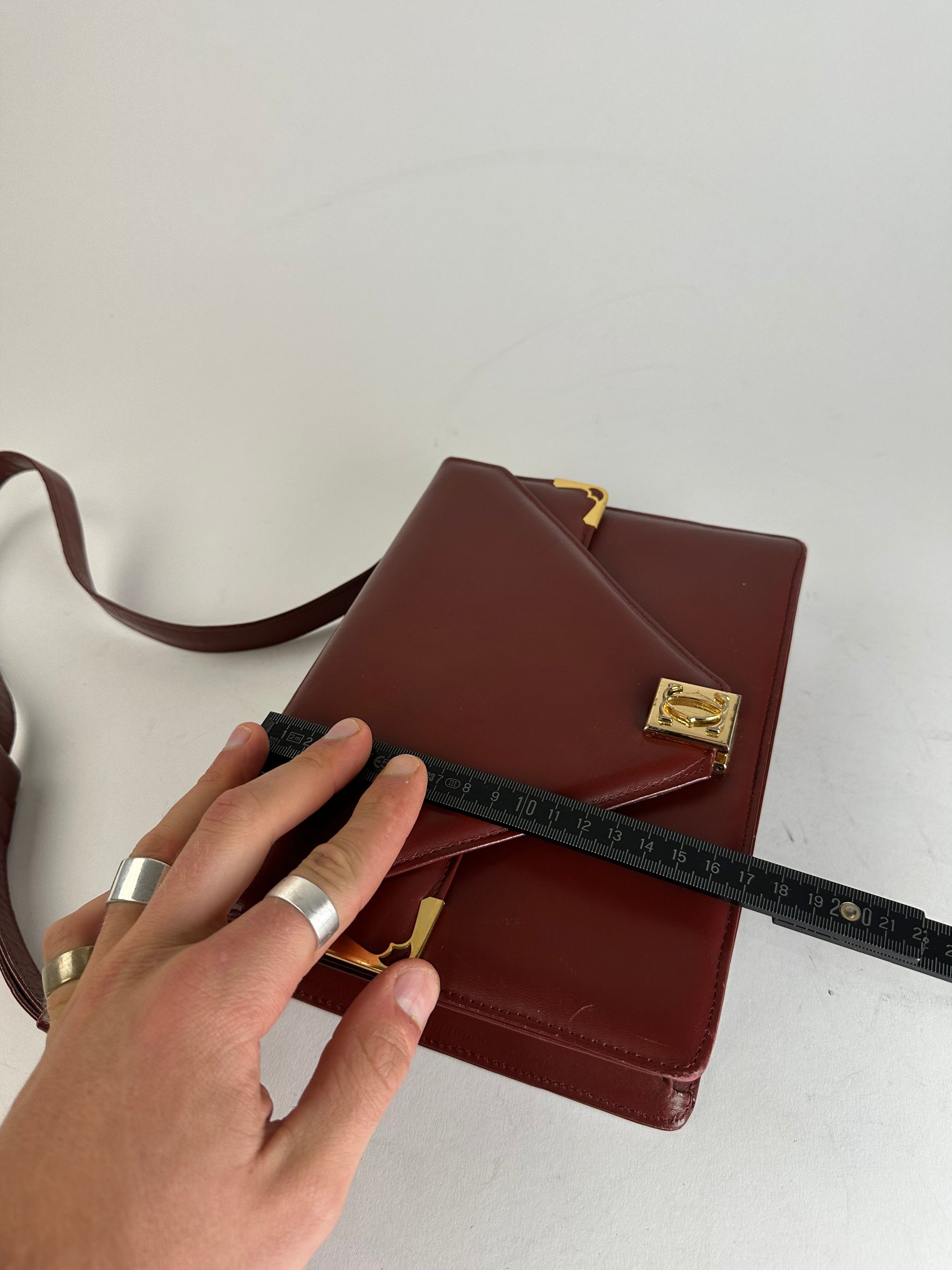 Cartier Vintage Leather Shoulder Bag Burgundy Size ONE SIZE - 12 Thumbnail