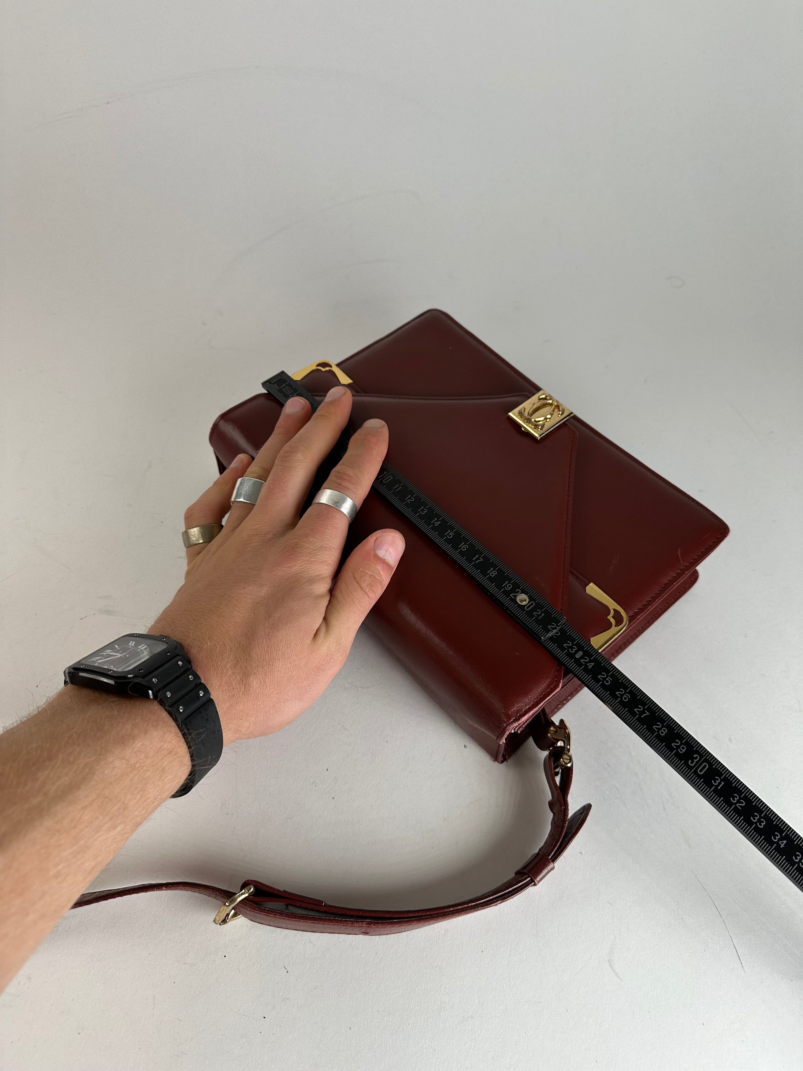 Cartier Vintage Leather Shoulder Bag Burgundy Size ONE SIZE - 11 Thumbnail