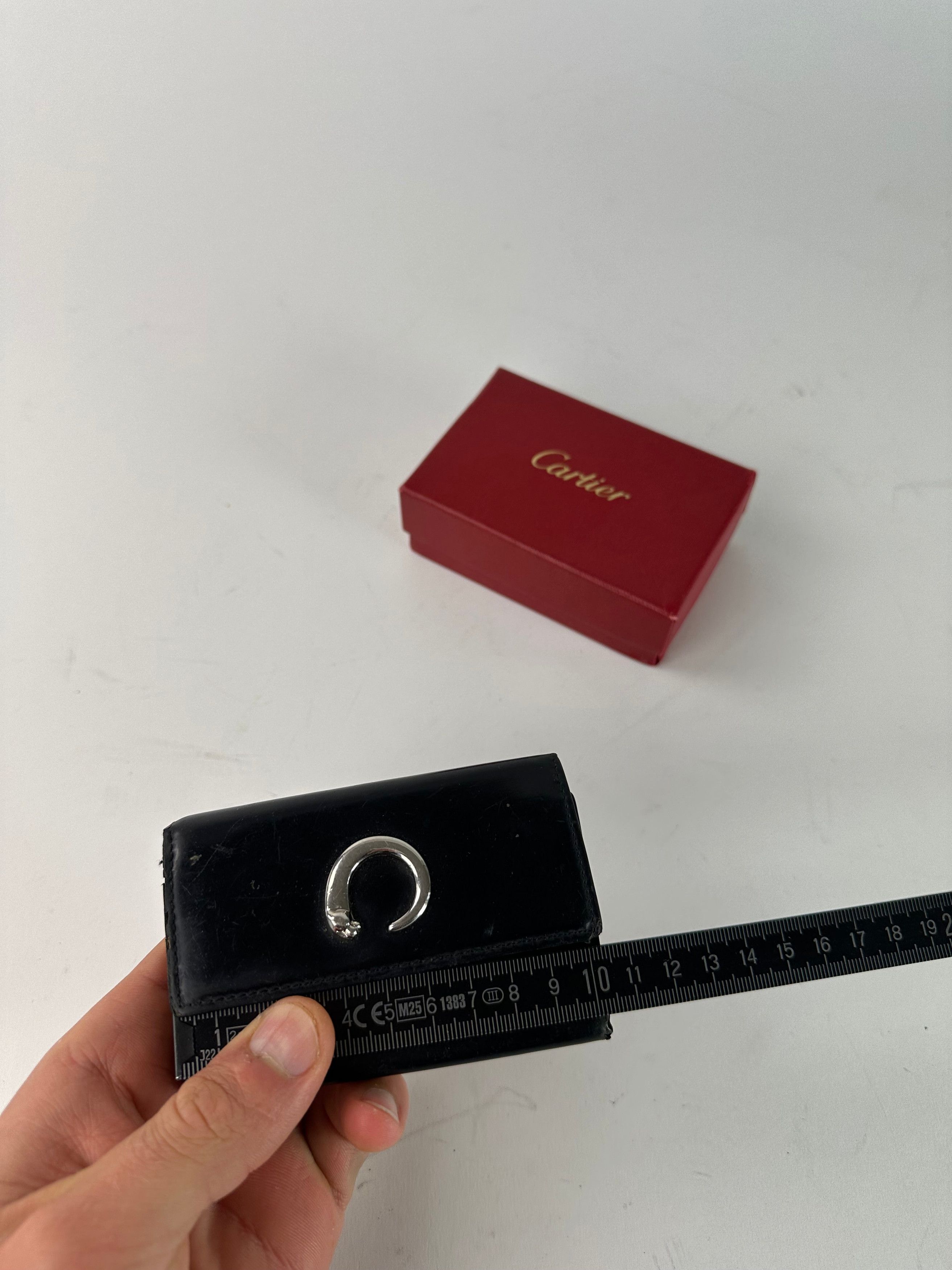 Cartier Vintage Panthere Patent Leather Card Holder / Key Holder Bla Size ONE SIZE - 9 Thumbnail