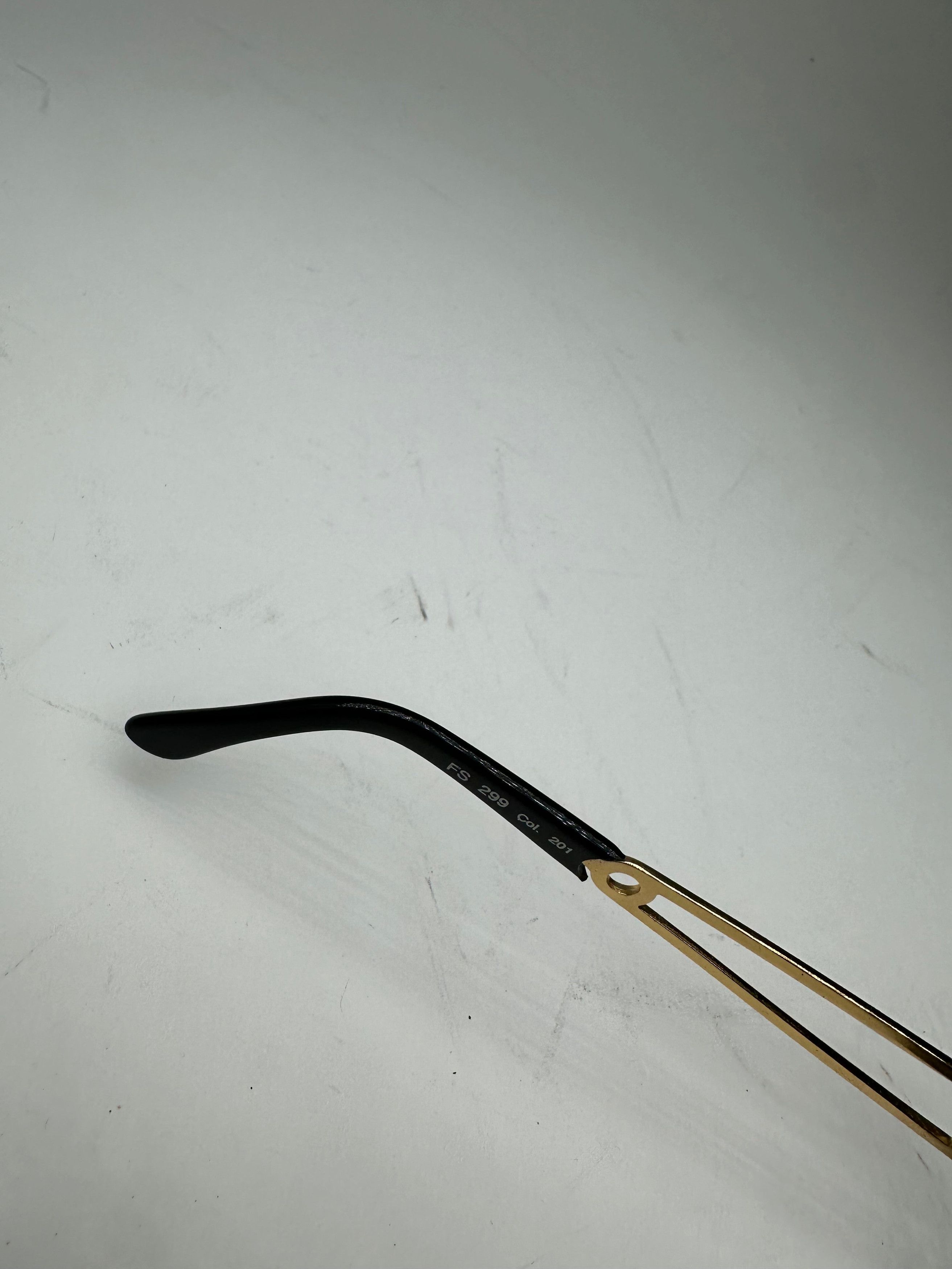 Fendi Vintage Sunglasses Black Gold Size ONE SIZE - 7 Thumbnail