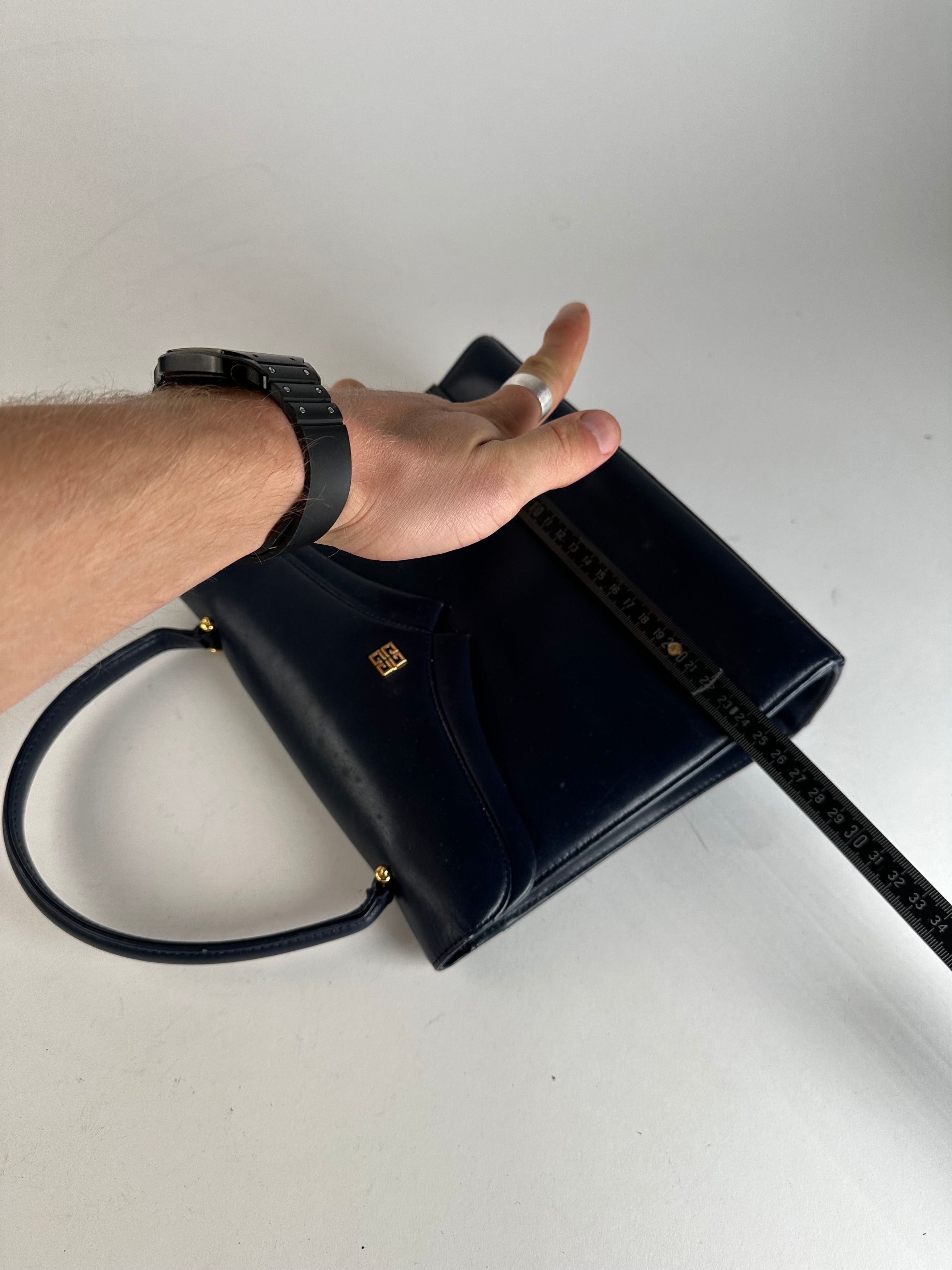 Givenchy Vintage Leather Handbag Navy Size ONE SIZE - 6 Thumbnail