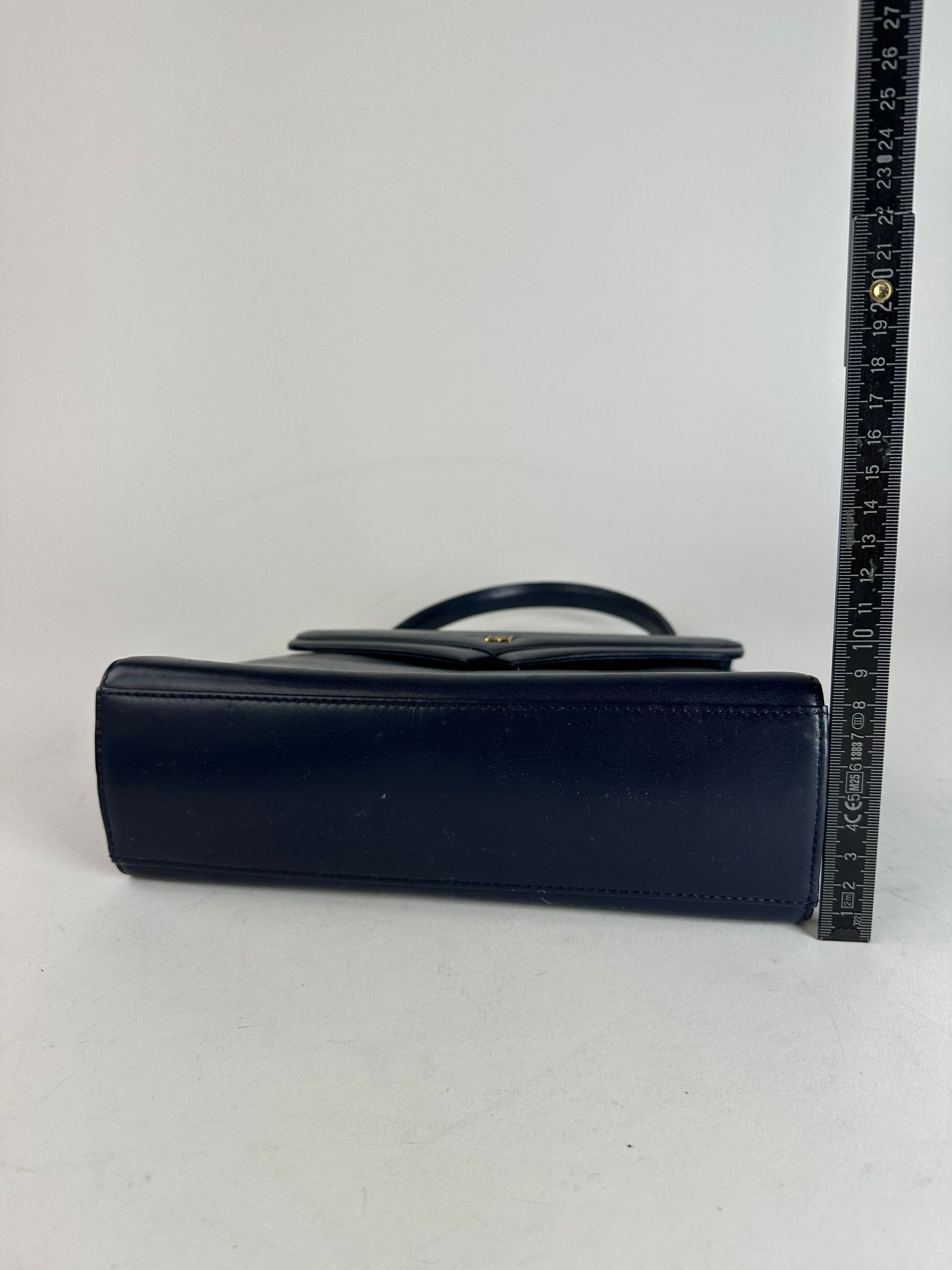 Givenchy Vintage Leather Handbag Navy Size ONE SIZE - 9 Thumbnail