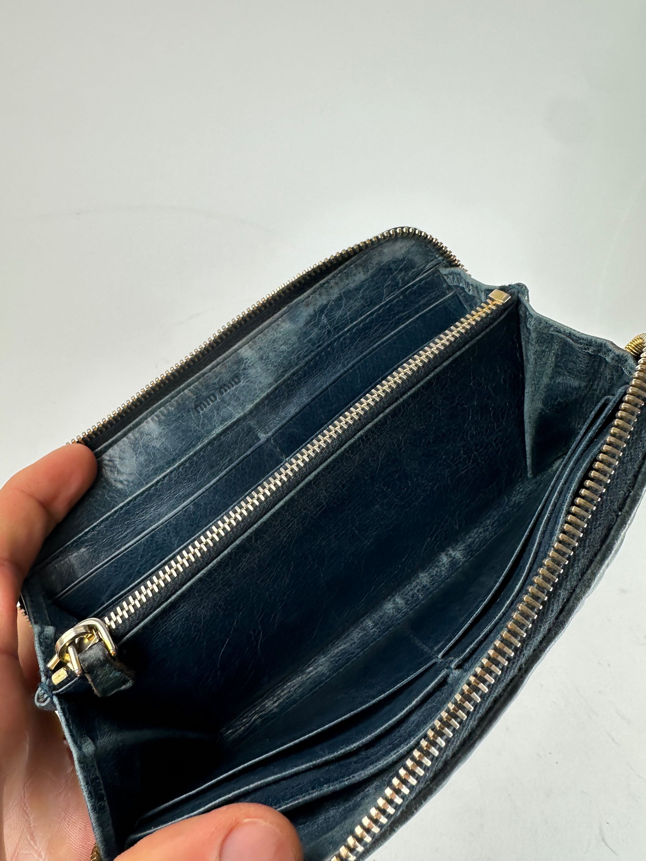 Miu Miu Vintage Leather Zippy Wallet Blue Size ONE SIZE - 4 Thumbnail