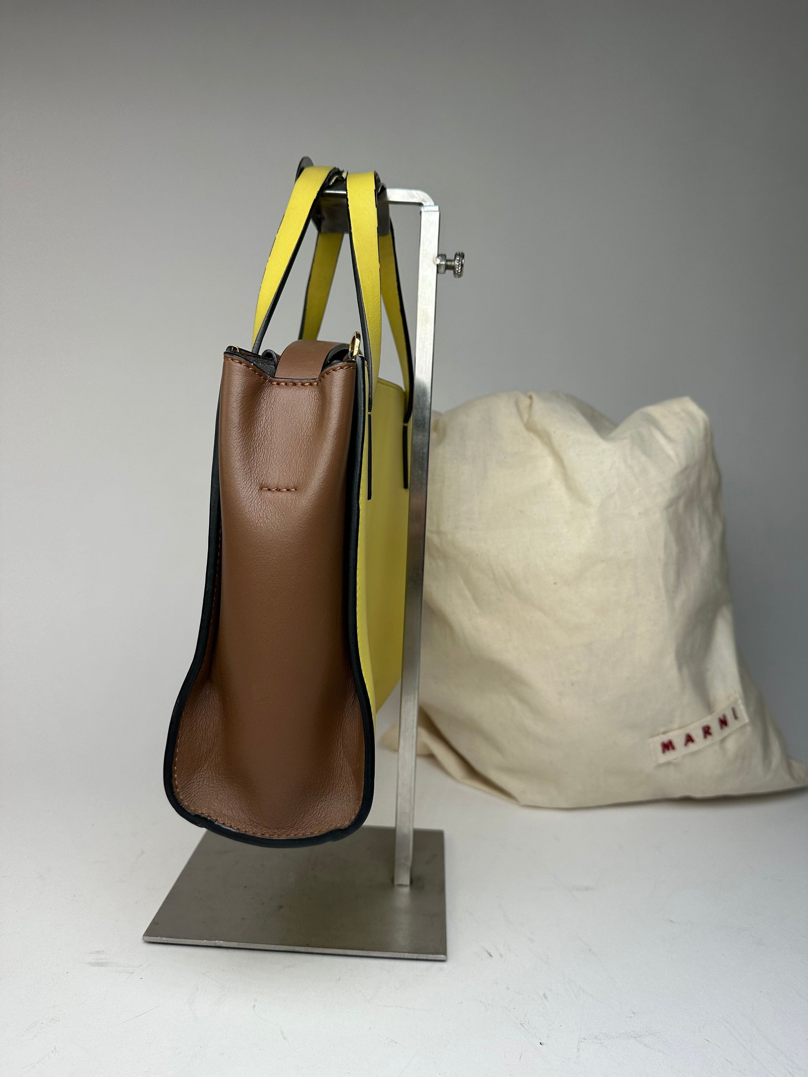 Marni Vintage Leather Handbag Yellow Size ONE SIZE - 3 Thumbnail