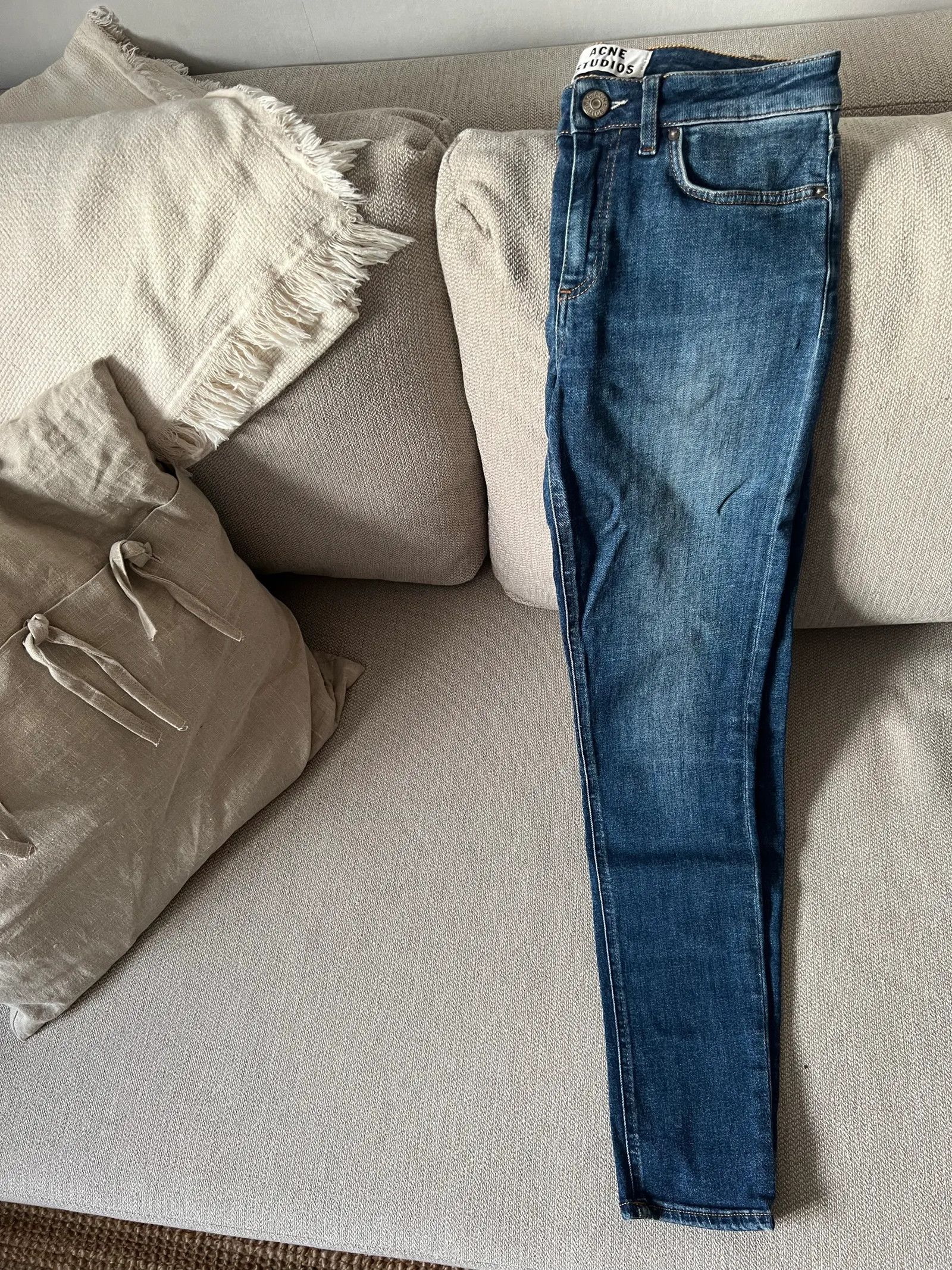 Acne Studios Acne Studios Jeans Size 26" / US 2 / IT 38 - 2 Thumbnail