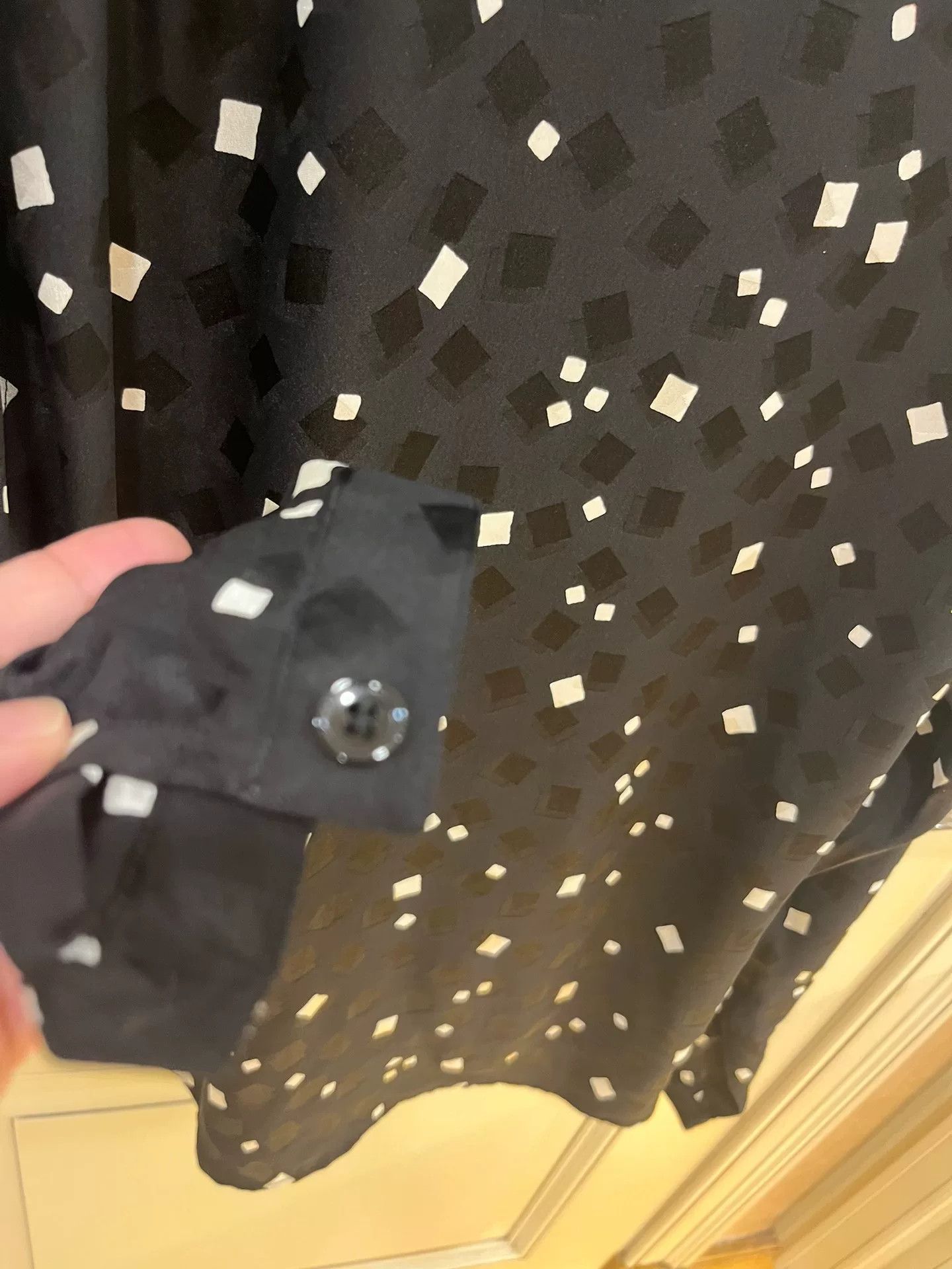 Saint Laurent Paris Saint Laurent Black Silk Square Pattern Shirt Size US M / EU 48-50 / 2 - 6 Thumbnail