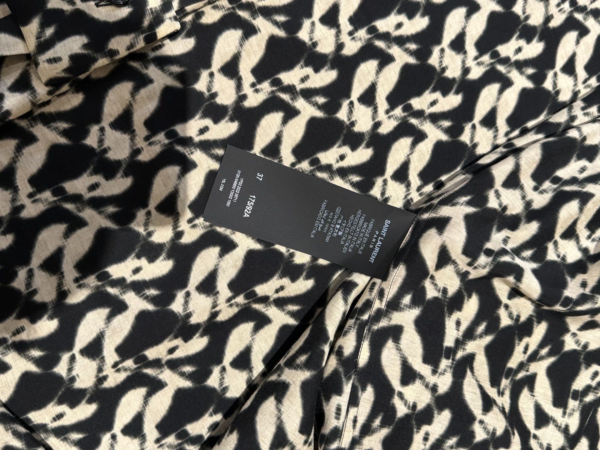 Saint Laurent Paris Saint Laurent Men's Leaf-Patterned Shirt Size US M / EU 48-50 / 2 - 6 Thumbnail