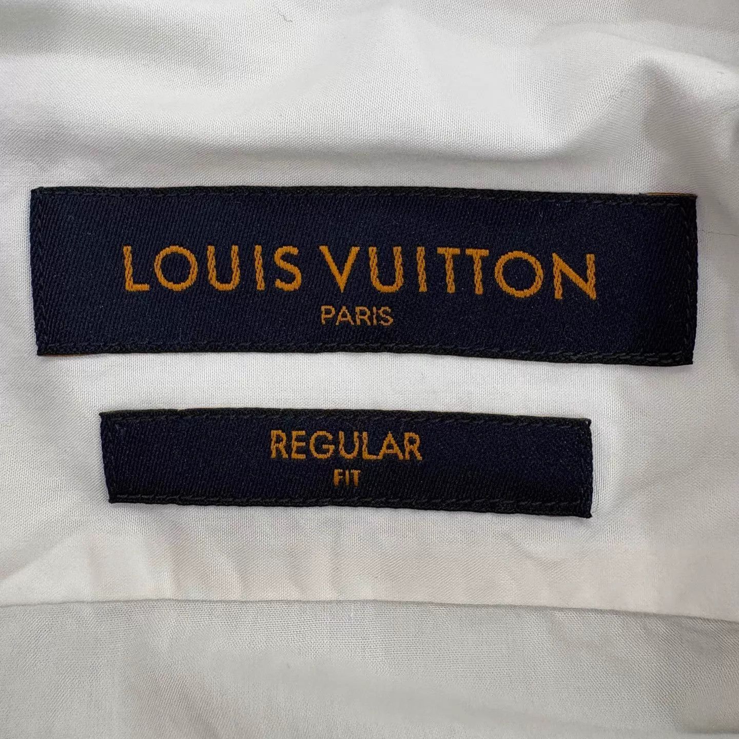 Louis Vuitton White Long-Sleeve Button-Up Shirt with Print Size US M / EU 48-50 / 2 - 3 Thumbnail