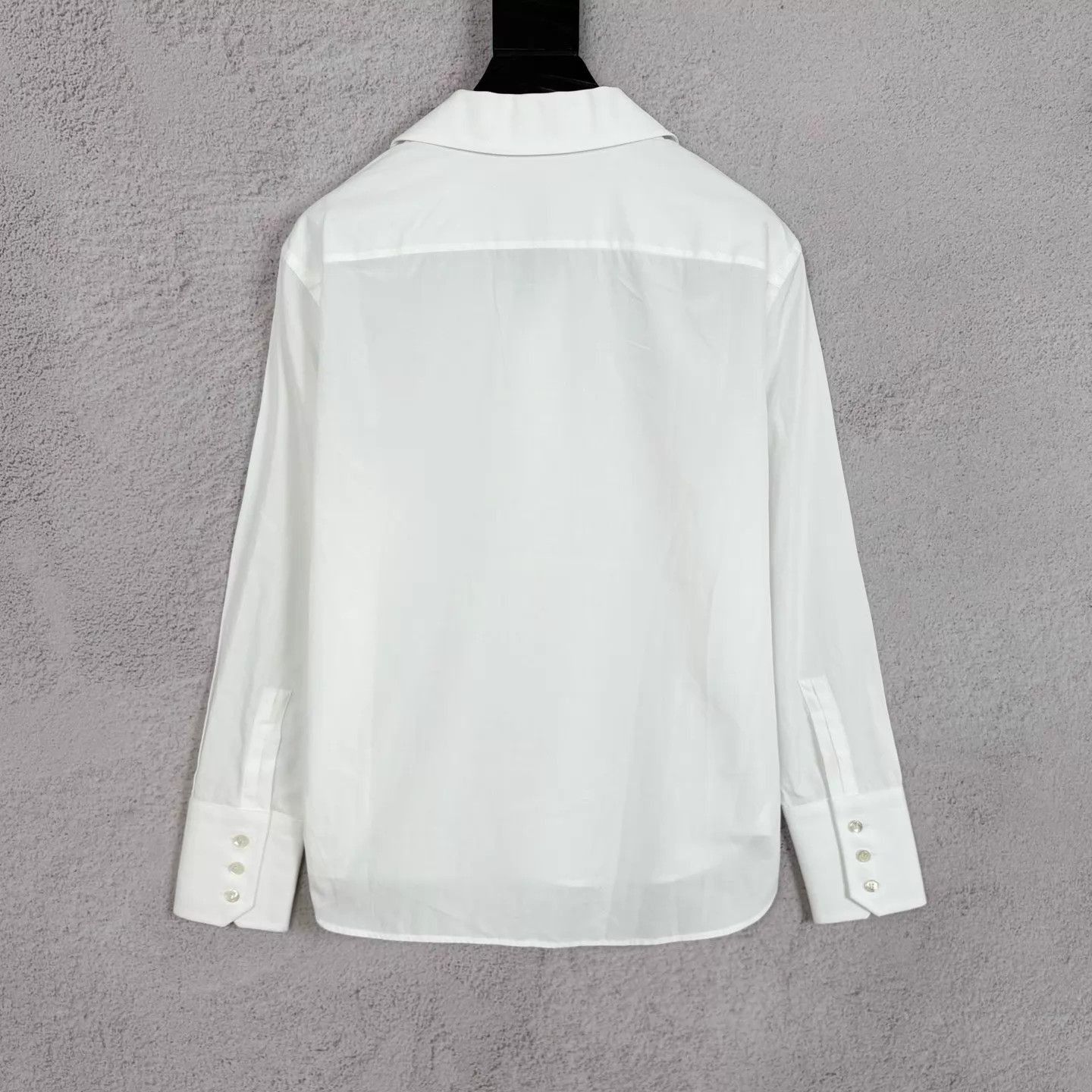 Louis Vuitton White Long-Sleeve Button-Up Shirt with Print Size US M / EU 48-50 / 2 - 2 Thumbnail