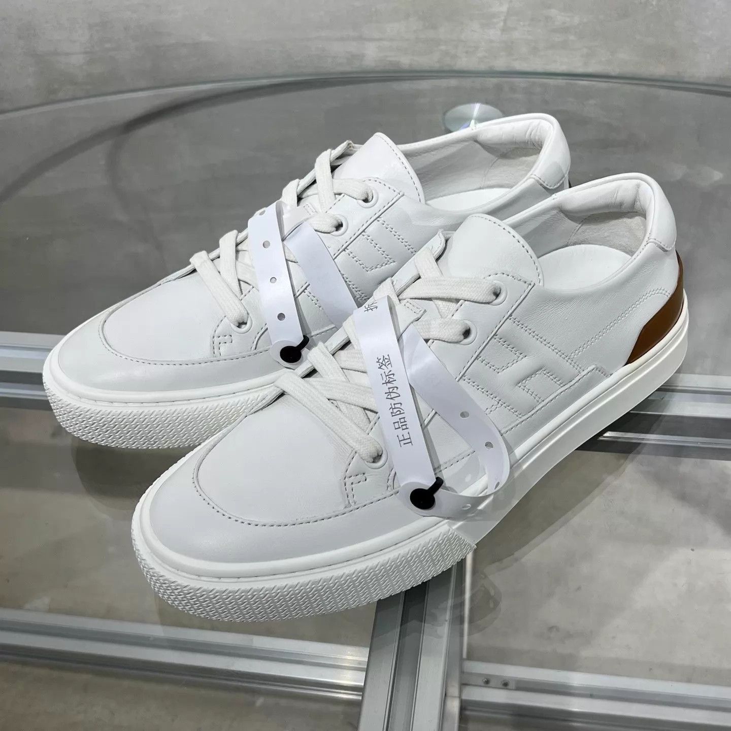 Hermes White Low-Top Sneakers Size 7 Size US 7 / EU 40 - 2 Thumbnail
