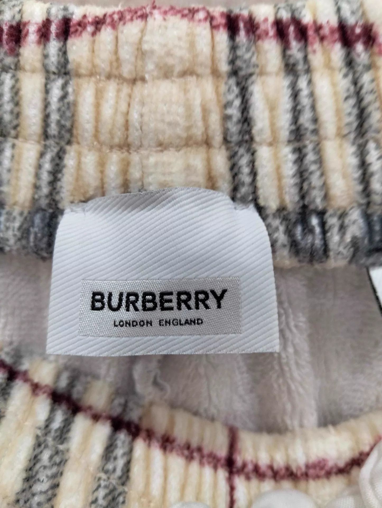 Burberry Plaid Pattern Casual Shorts Size US 32 / EU 48 - 3 Thumbnail