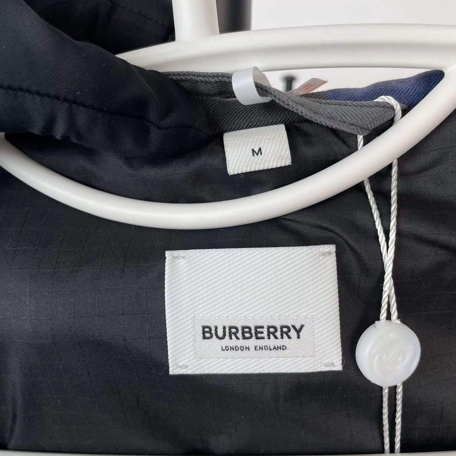 Burberry Hooded Checkered Light Jacket Blue Size M Size US M / EU 48-50 / 2 - 6 Thumbnail