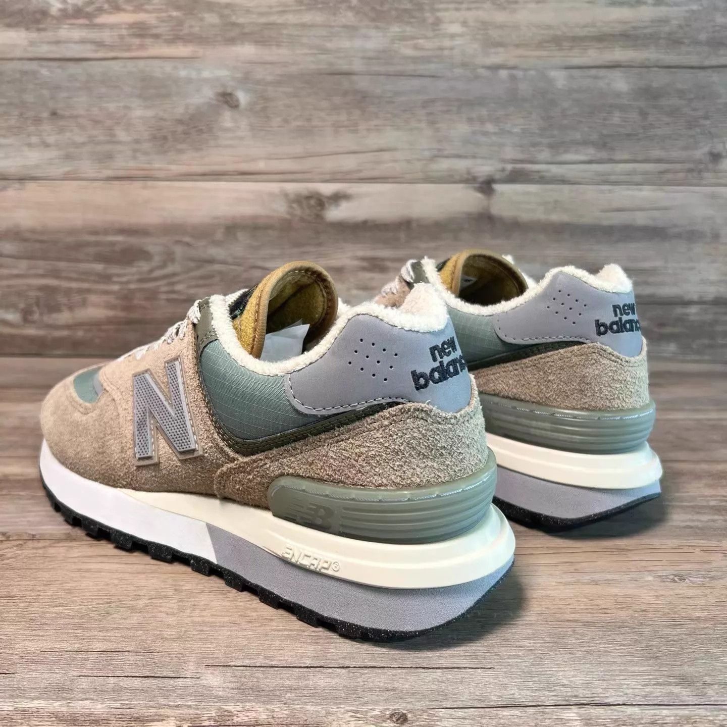 New Balance Brown Low-Top Sneakers Size 7.5 Size US 7.5 / EU 40-41 - 3 Thumbnail
