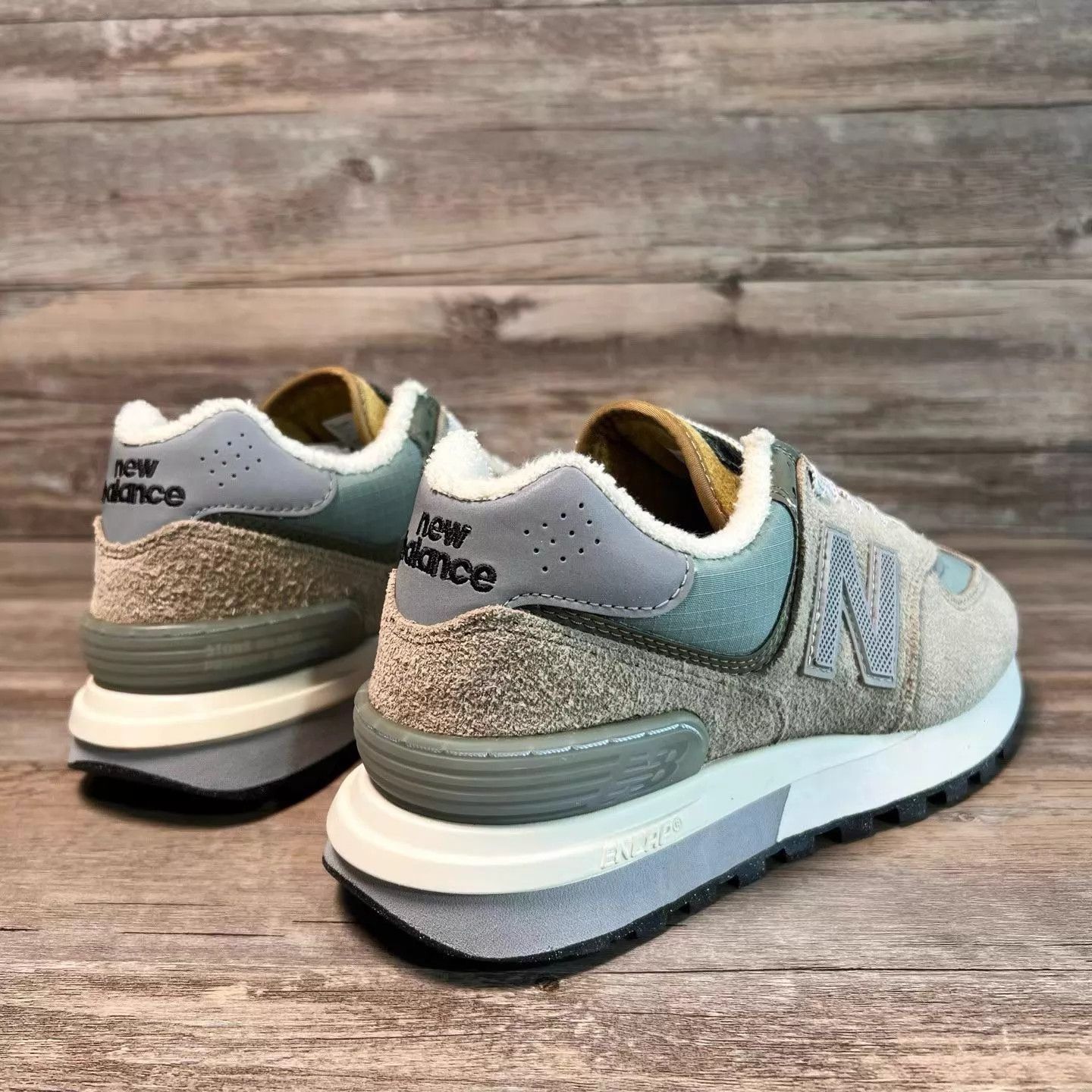 New Balance Brown Low-Top Sneakers Size 7.5 Size US 7.5 / EU 40-41 - 4 Thumbnail
