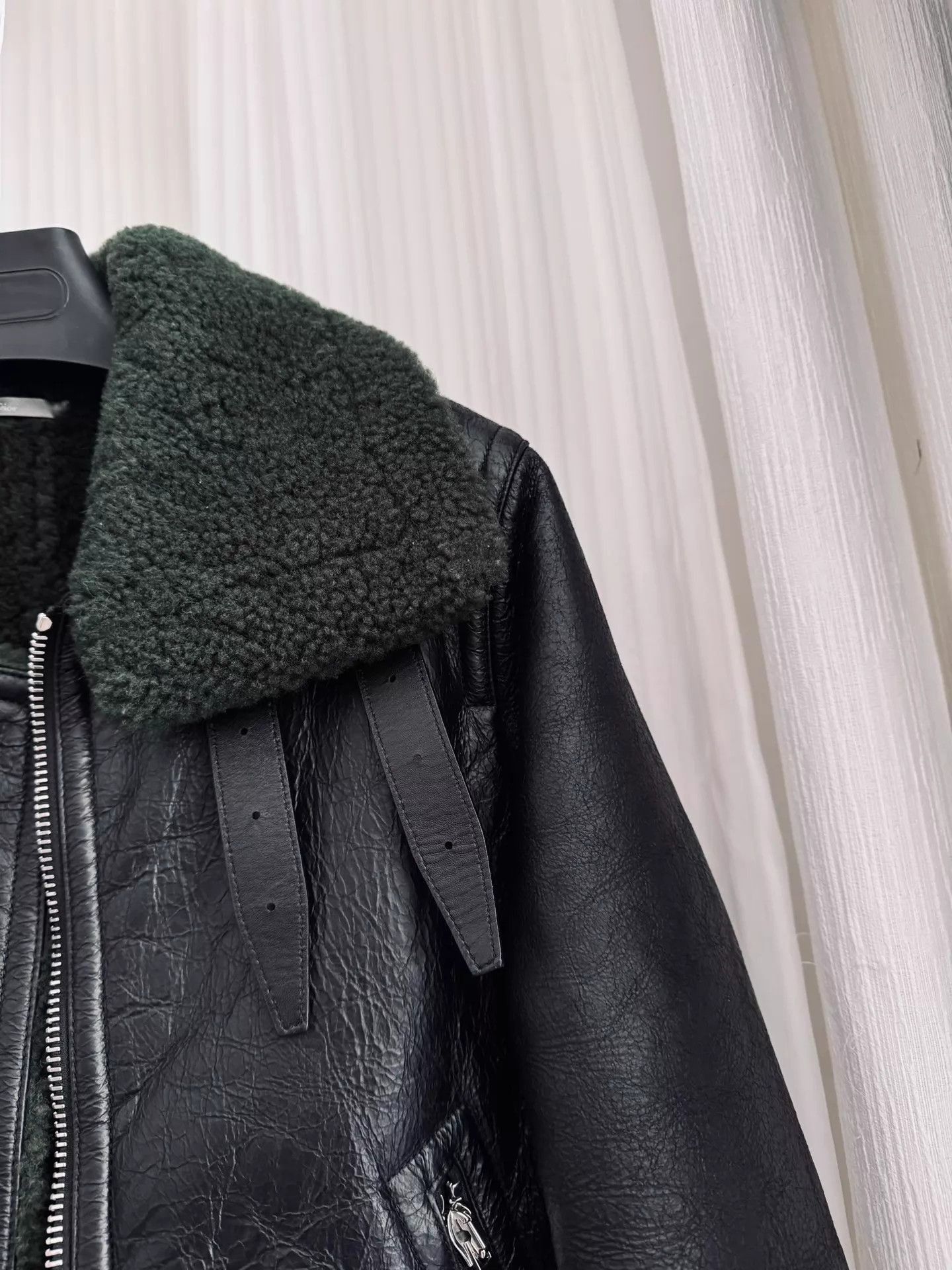 Dior Black Leather Jacket with Shearling Collar Size US S / EU 44-46 / 1 - 2 Thumbnail