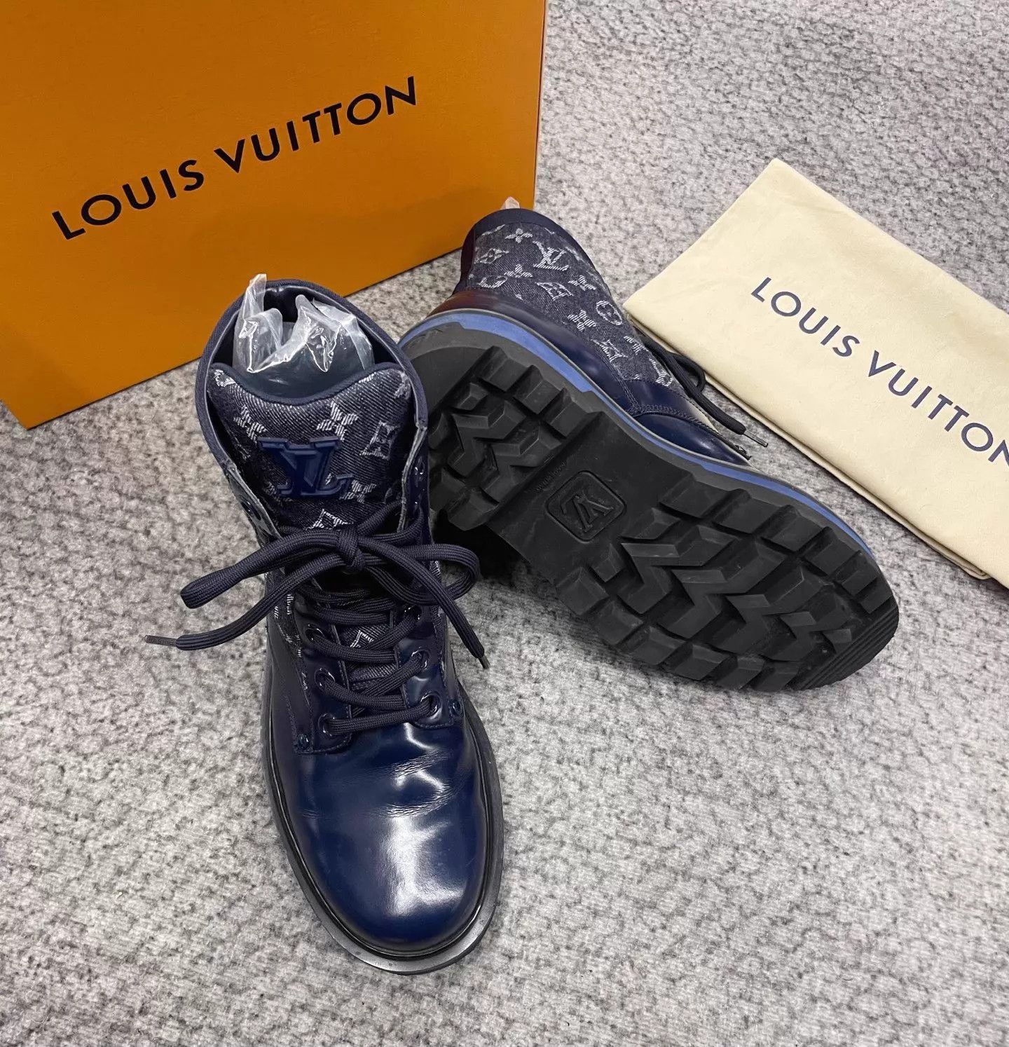Louis Vuitton Blue Leather Lace-Up Boots Size 8 Size US 8 / EU 41 - 6 Thumbnail