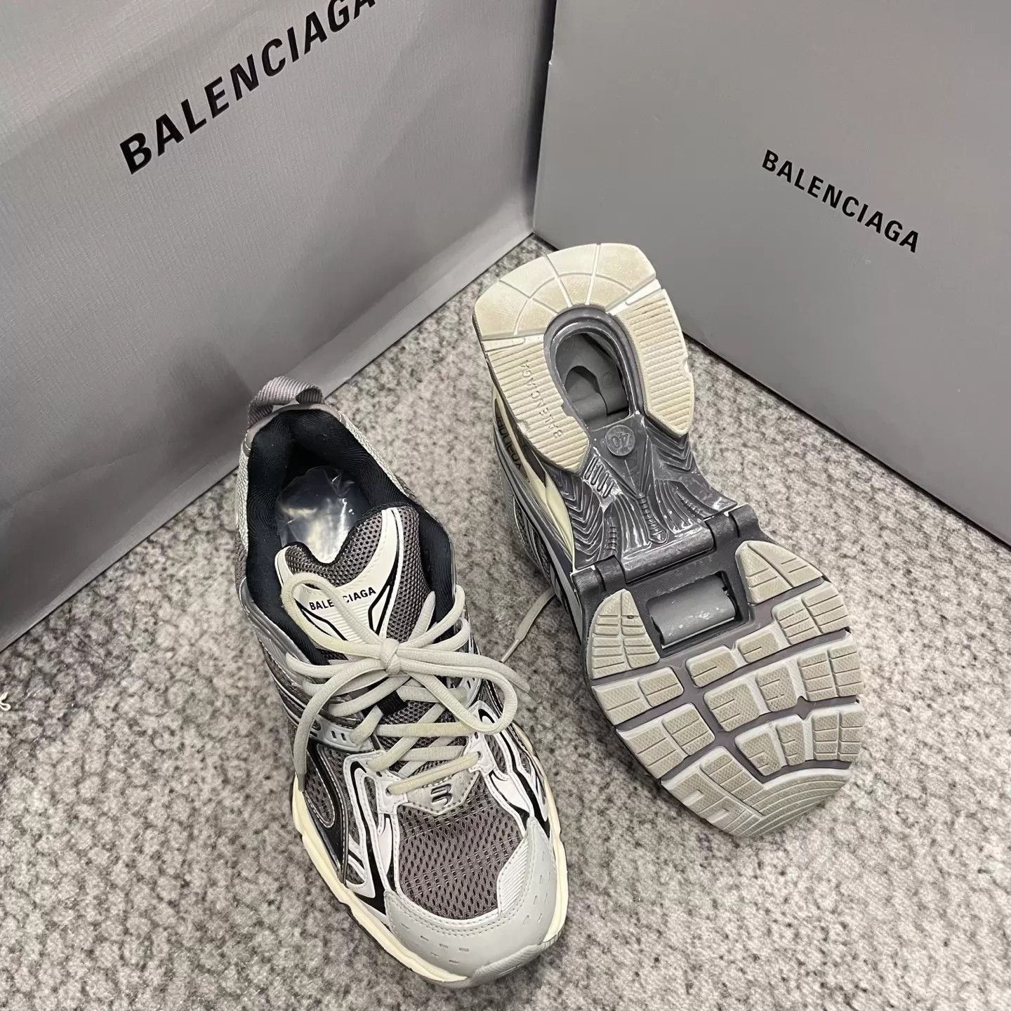 Balenciaga Gray Lowtop Sneakers Size 7 Size US 7 / EU 40 - 5 Thumbnail