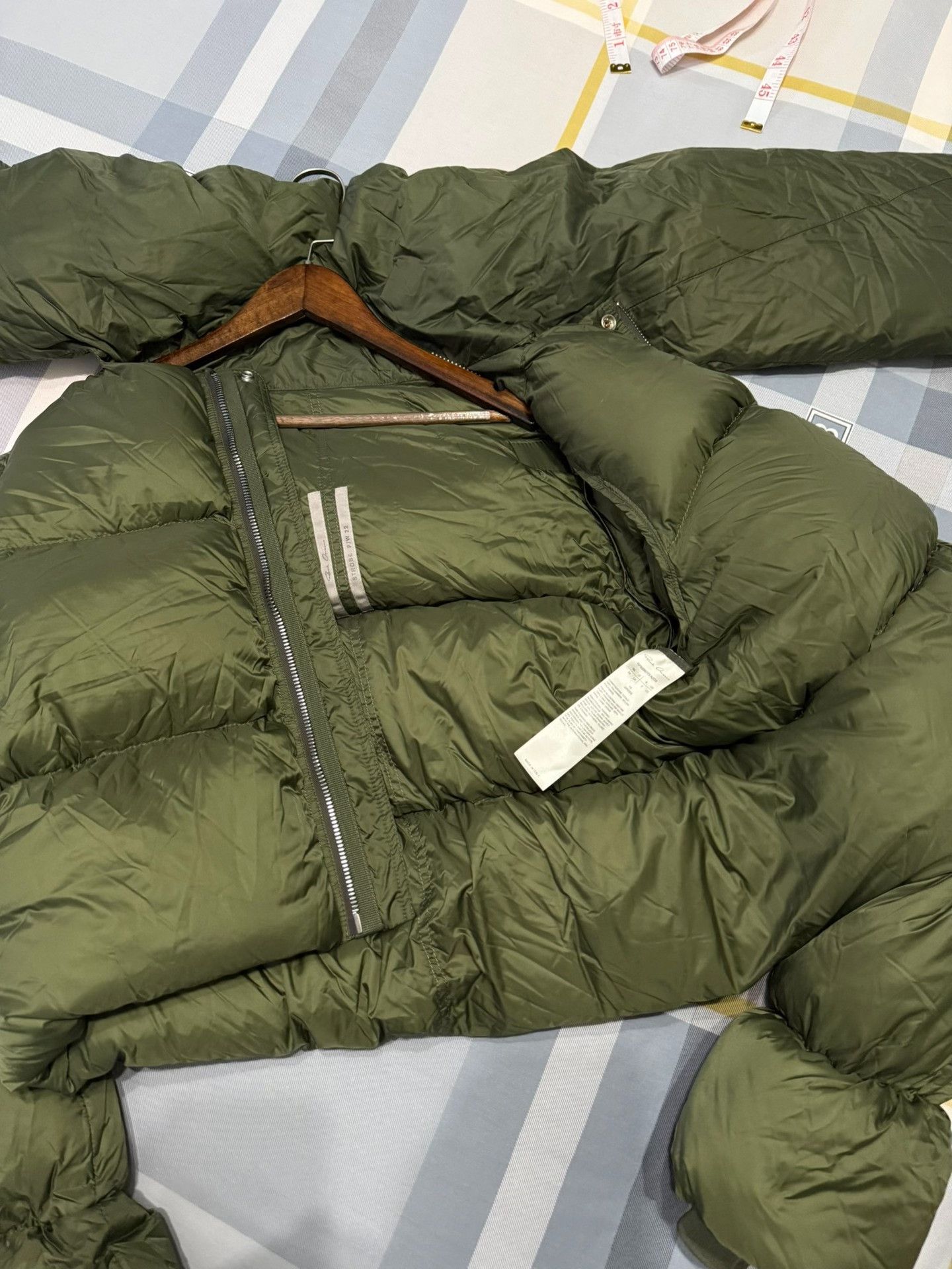 Rick Owens Rick Owens FW22 Green Scarf Down Jacket Size US M / EU 48-50 / 2 - 2 Thumbnail