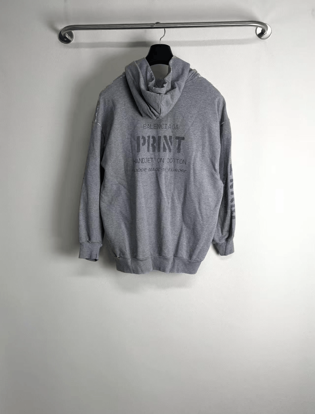 Balenciaga Balenciaga Gray Print Distressed Zip Hoodie Size XS / US 0-2 / IT 36-38 - 2 Thumbnail