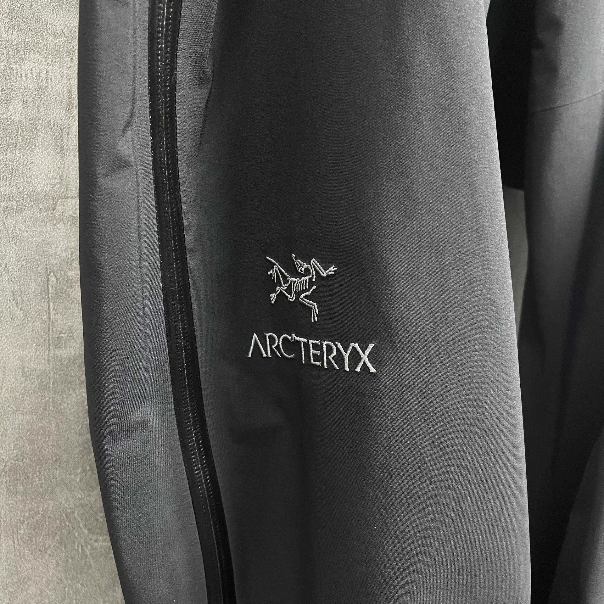 Arc'teryx Arcteryx Beta GORE-TEX Men's Pants Size US 34 / EU 50 - 2 Thumbnail
