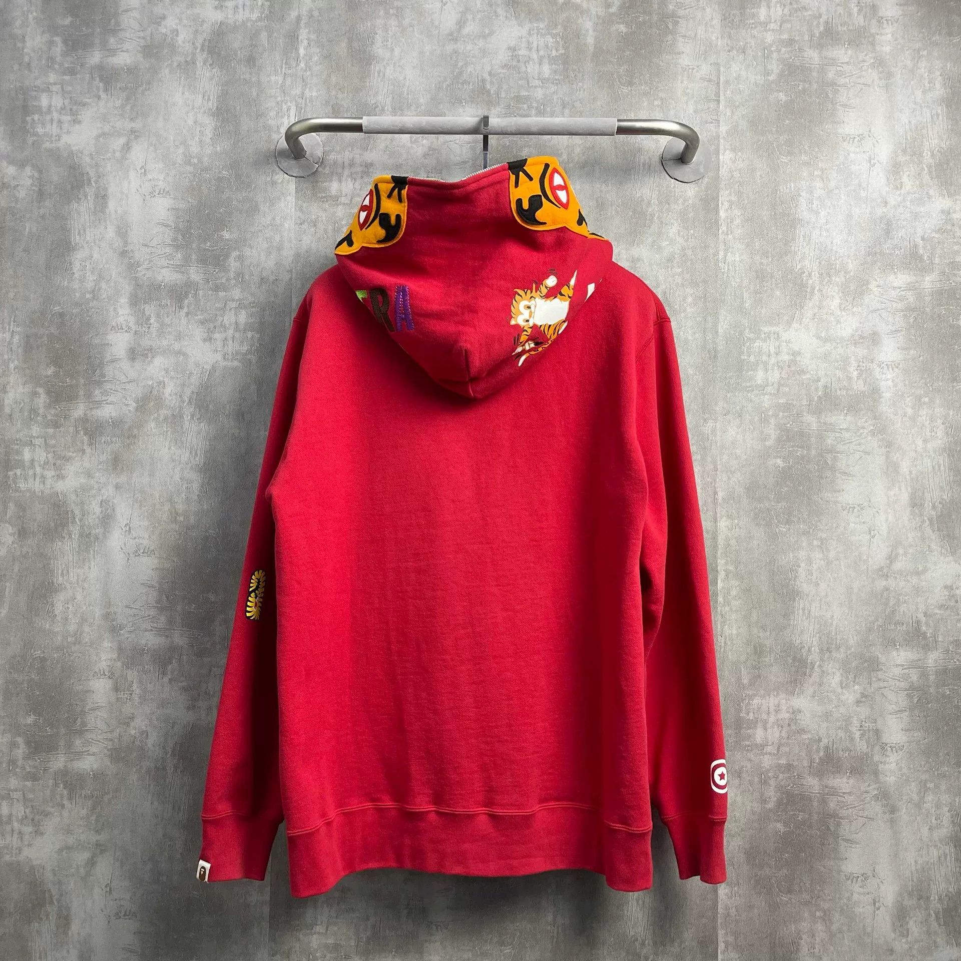 Bape Bape Red Embroidered Tiger Zip Hoodie Size US XXL / EU 58 / 5 - 3 Thumbnail