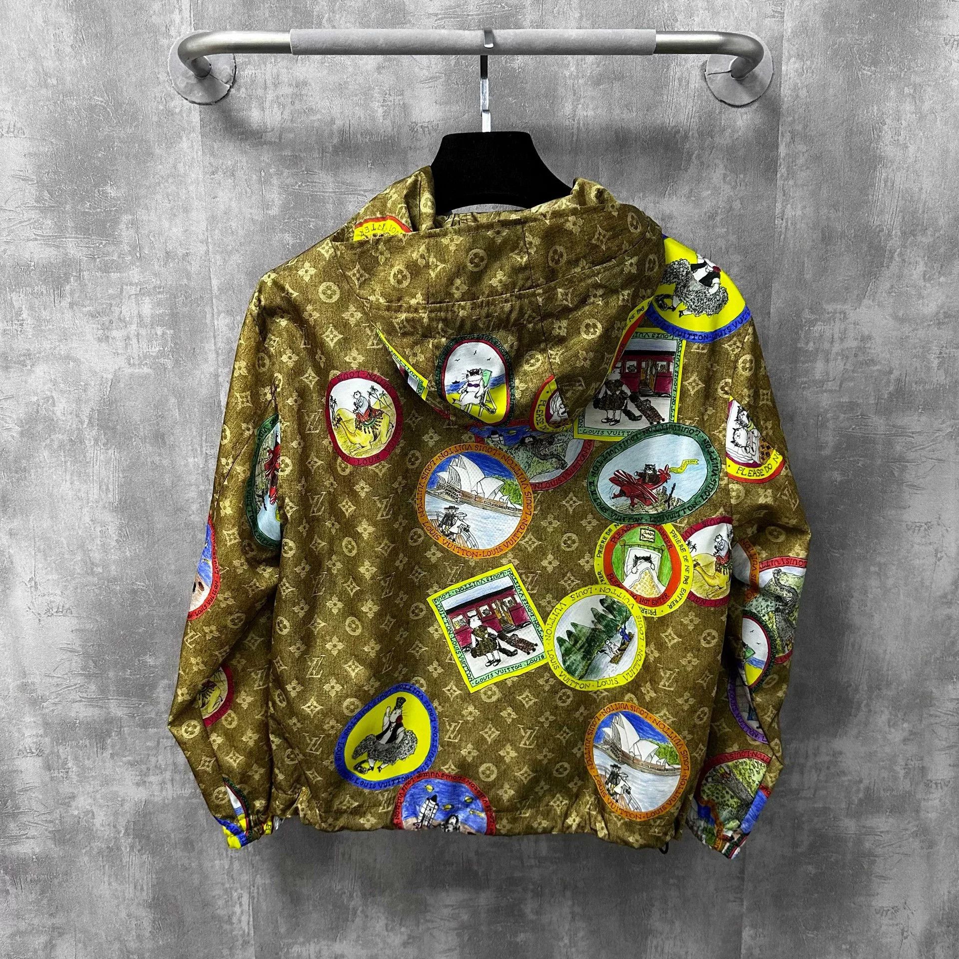 Louis Vuitton Louis Vuitton Catogram Collaboration Jacket Size XS / US 0-2 / IT 36-38 - 2 Thumbnail