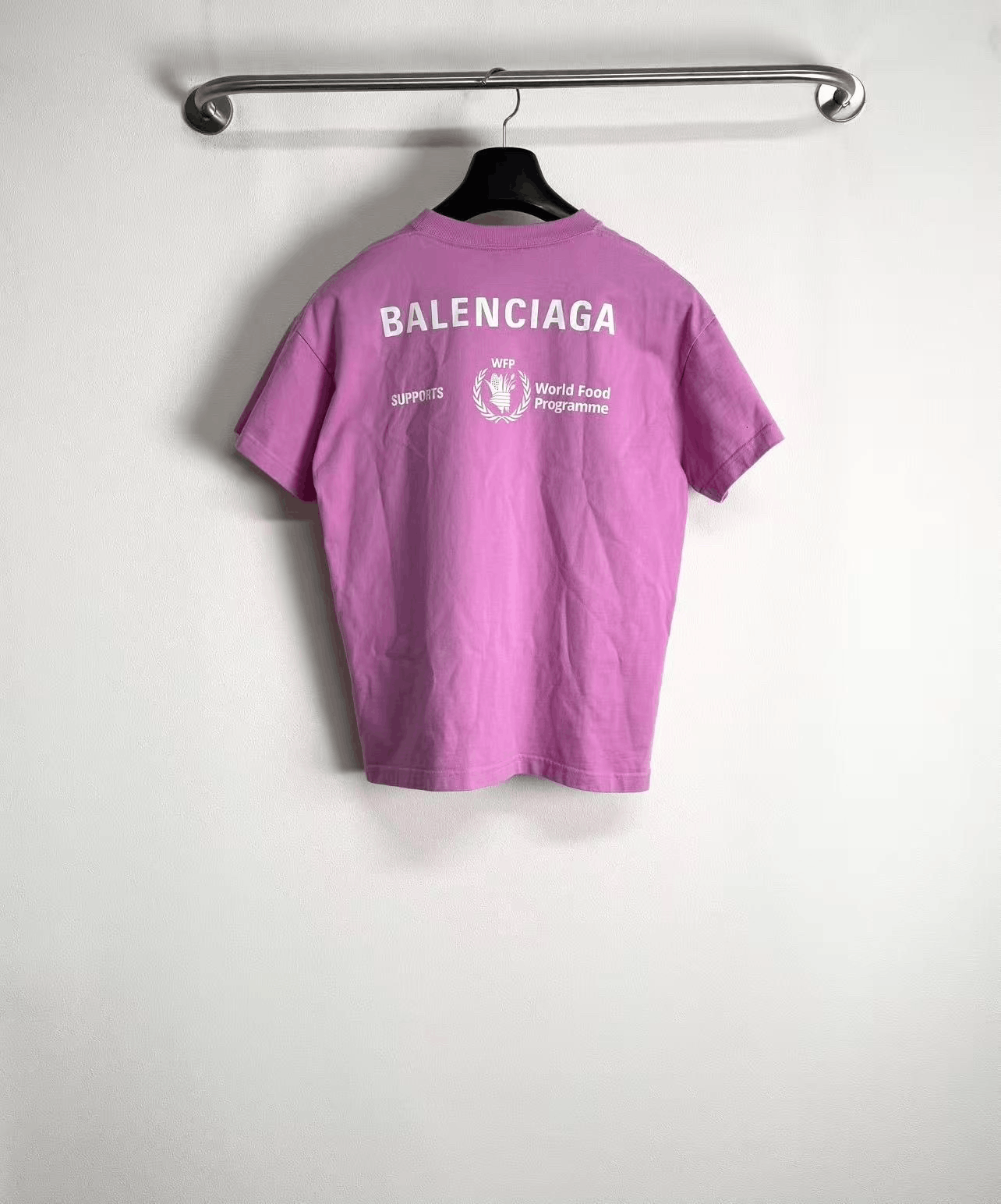 Balenciaga Balenciaga Pink Charity Short-Sleeve Size XS / US 0-2 / IT 36-38 - 2 Thumbnail
