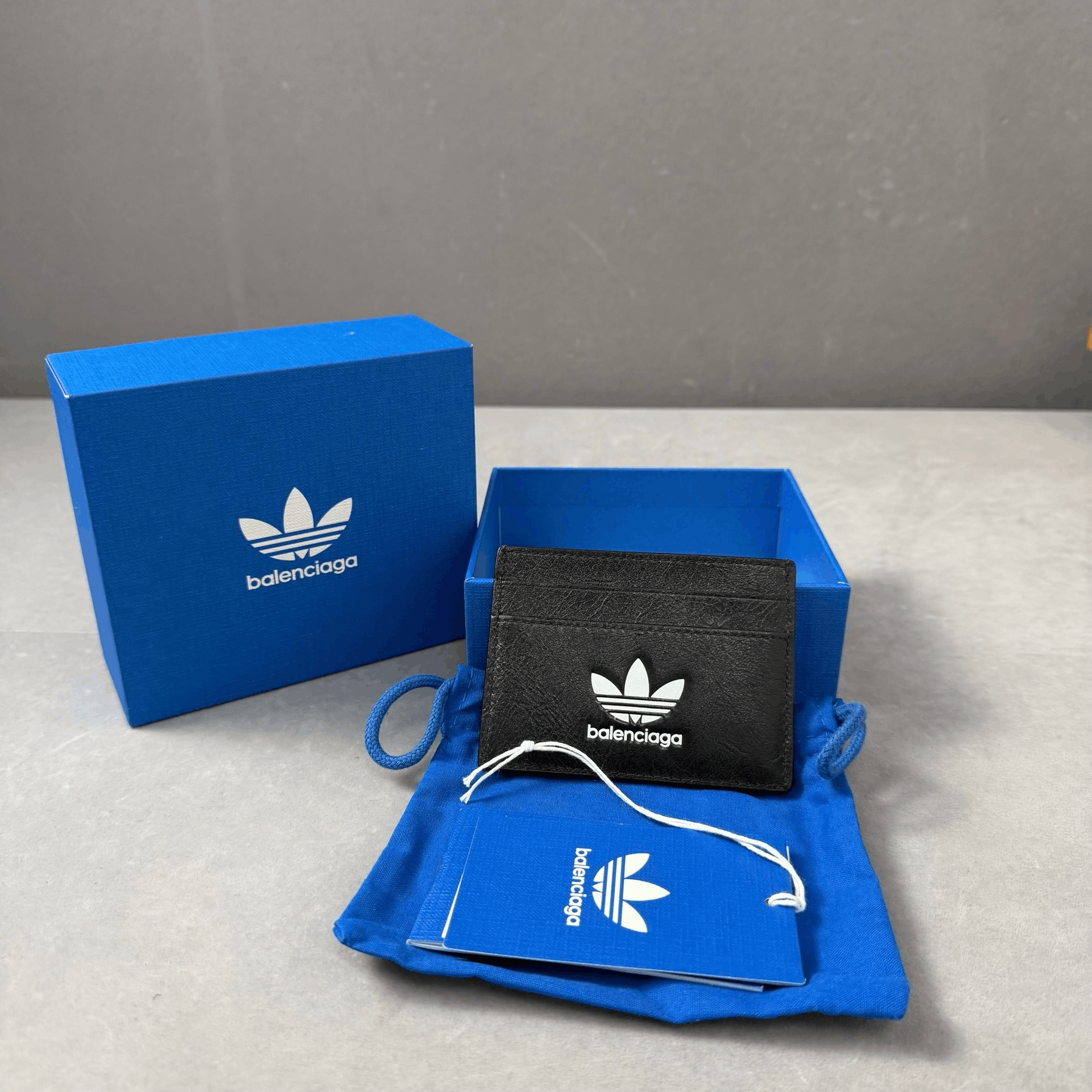 Balenciaga Balenciaga x Adidas Logo Card Holder Size ONE SIZE - 2 Thumbnail